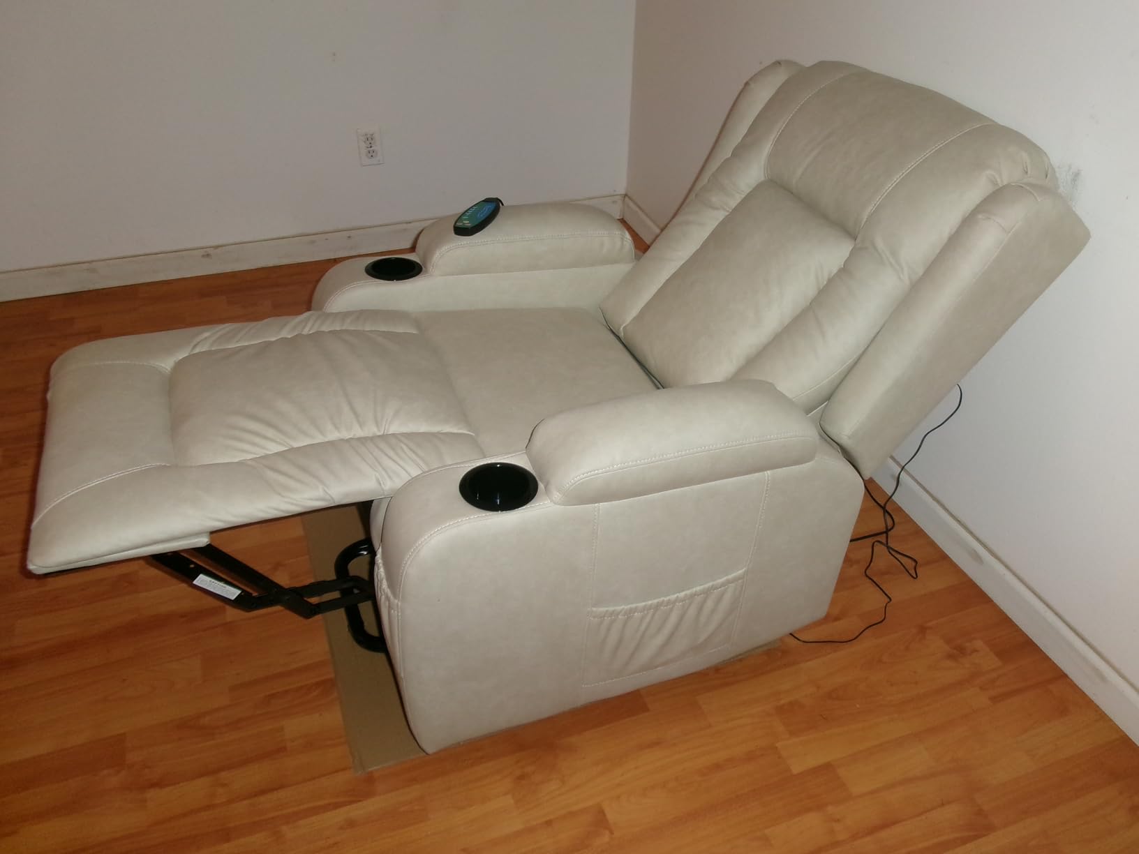 Best Choice Products PU Leather Electric Power Lift Chair, Recliner Massage Chair, Adjustable Furniture for Back, Legs w/ 3 Positions, USB Port, Heat, Cupholders, Easy-to-Reach Side Button - Blue customer photo 2