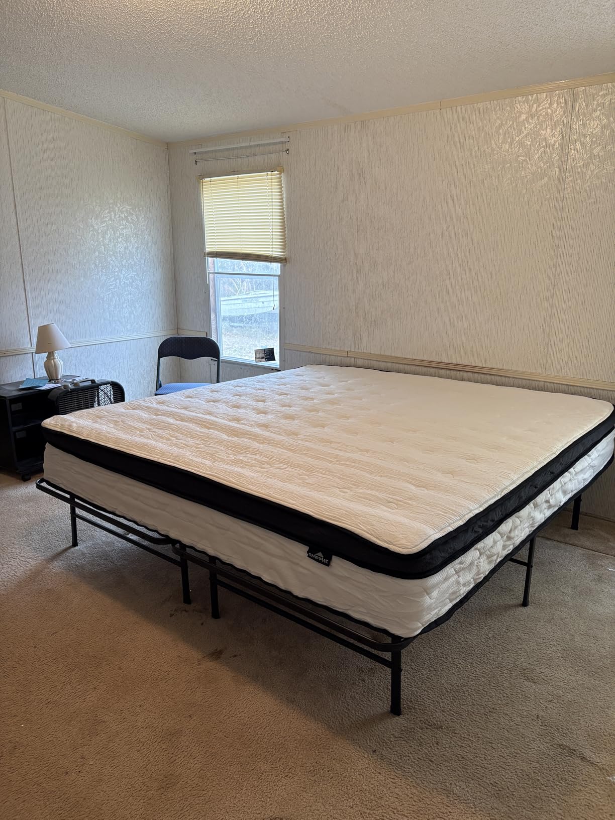 Zinus Rumi 14in Queen Metal Bed Frame, Quick Assembly SmartBase Mattress Foundation, Heavy Duty Sturdy Steel with No Box Spring Needed, Eco-Friendly Packaging, Black customer photo 1