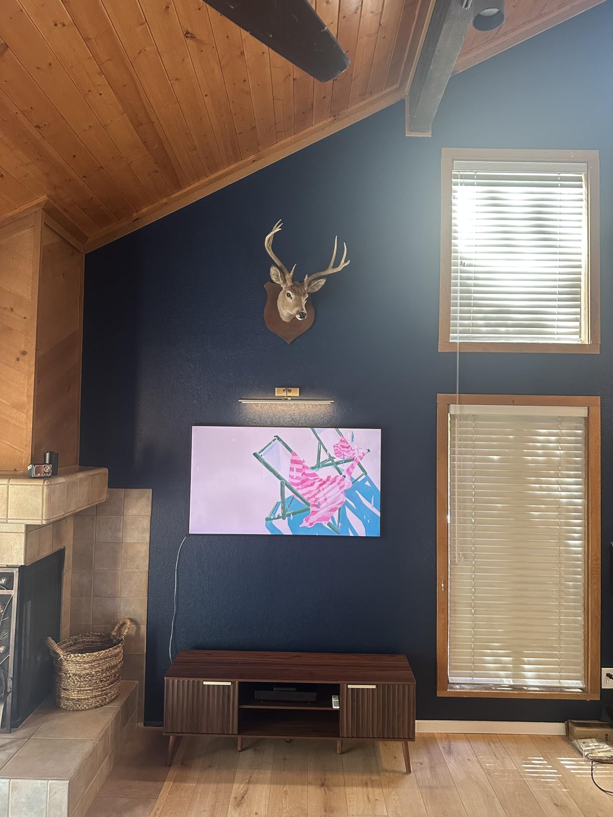 55-Inch Class QLED 4K LS03D The Frame Series Quantum HDR Smart TV w/Dolby Atmos, Art Mode, Anti-Reflection, Customizable Frame, Slim Fit Wall Mount with Alexa Built-in (QN55LS03D, 2024 Model) customer photo 1