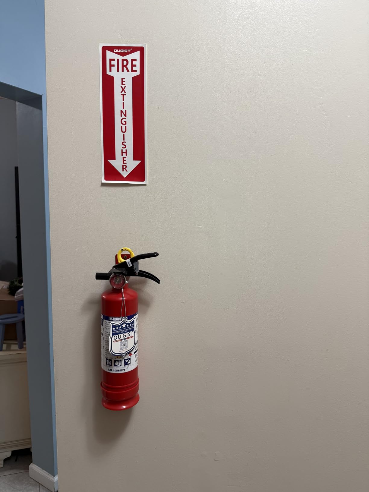 Ougist ABC Fire Extinguisher for Home & Vehicle - 2.5 lb 1-A:10-B:C Rated, Dry Chemical Fire Safety with Quick-Release Handle, Certified for Kitchen/Car/Boat Use-Model FF1KG customer photo 1