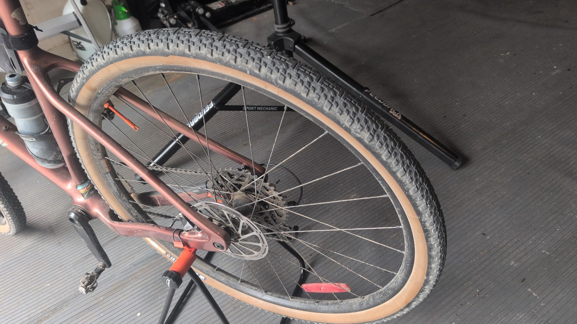 GRAVELKING X1 Tubeless Ready Folding Gravel Tire - Classic, Plus, Race customer photo 1