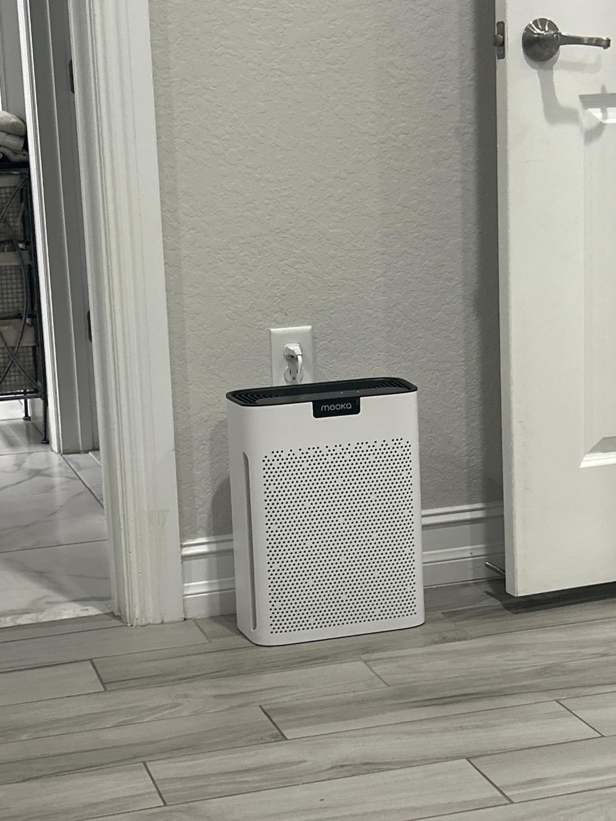 Air Purifier for Home Bedroom Large Room 2200 Ft, MOOKA H13 HEPA Air Cleaner with Washable Pre-filter, Air Quality Monitor, Air Purifiers for Pets Hair Smoke Dust Pollen, Auto Mode, KJ190 White customer photo 2