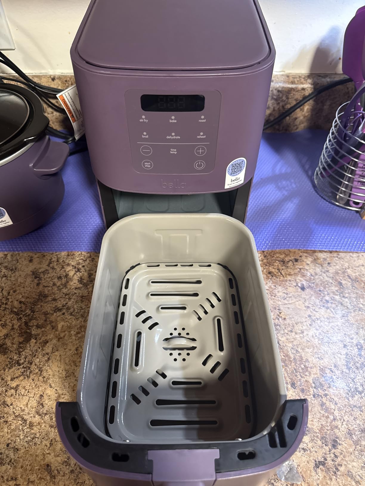 bella 4Qt Slim Air Fryer, Fits-anywhere Kitchenware, EverGood Ceramic Nonstick Coating, Adjustable Temperature, 6 Preset Cooking Options, 60 Min Auto Shutoff w Audible Tone, 3.3lb Capacity, Oatmilk customer photo 1