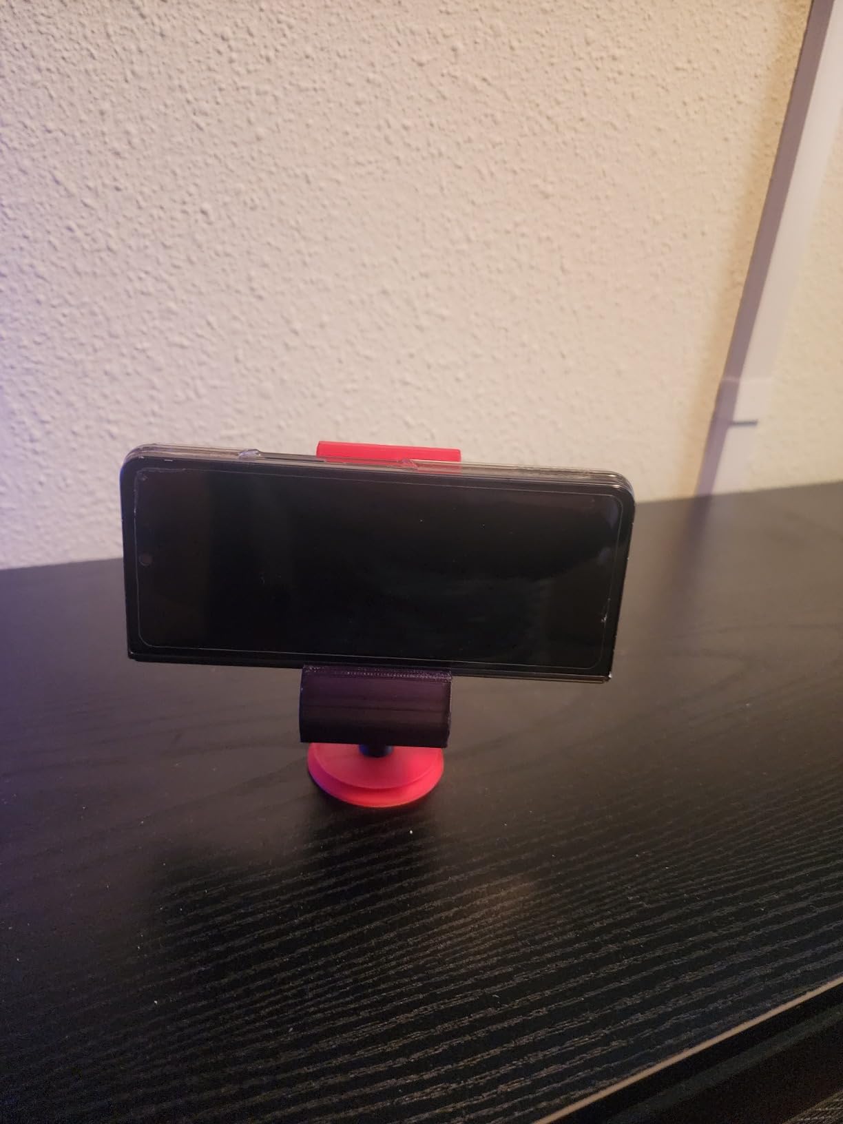 VELENTI Gamer Chair Phone Stand - Phone Holder for Smartphones, Kindles Up to 19 cm Tall - Fun Gaming Accessories customer photo 2