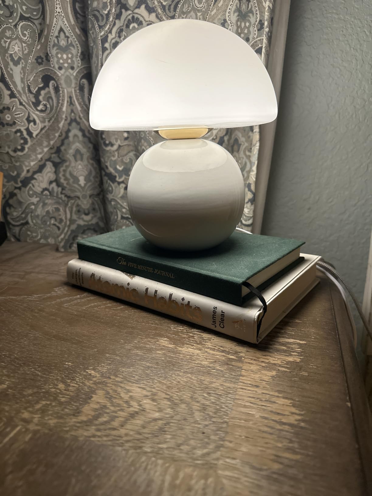 Mushroom Lamp Table Lamp for Bedroom,Desk Bedside Small Lamps for Living Room Night Stands,Mushroom Decor Cute Mini Modern Mid Century Lamps,Unique Aesthetic Home Living Room Decor(White) customer photo 2