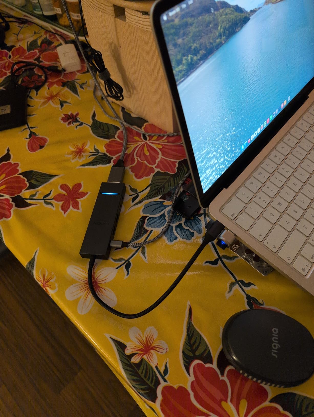 UGREEN Revodok Pro USB-C Hub 6 in 1 10Gbps 4K 60Hz HDMI, 100W Power Delivery for MacBook Pro/Air, iPad Pro, Thinkpad Rog Ally and More customer photo 1