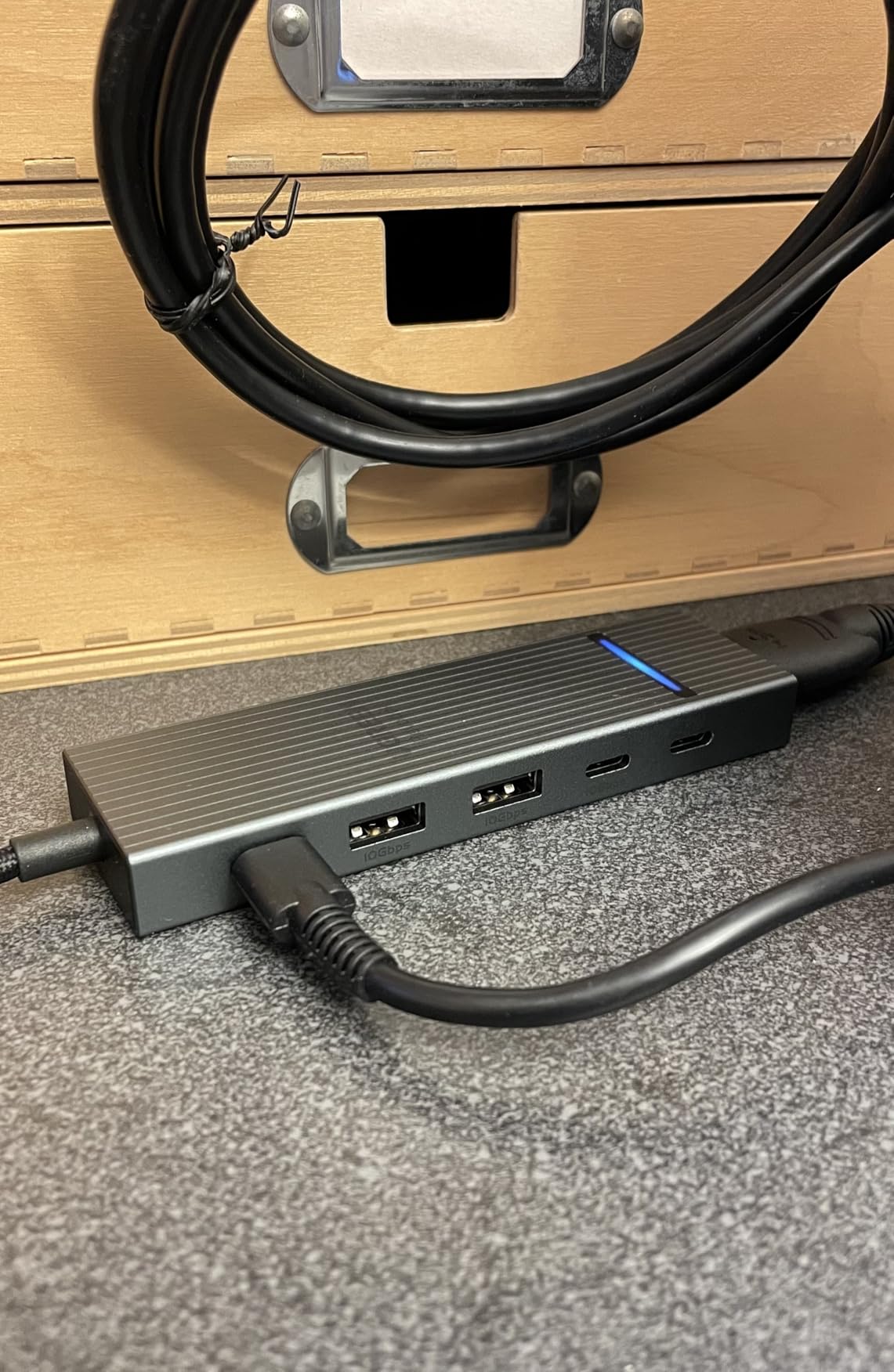 UGREEN Revodok Pro USB-C Hub 6 in 1 10Gbps 4K 60Hz HDMI, 100W Power Delivery for MacBook Pro/Air, iPad Pro, Thinkpad Rog Ally and More customer photo 2