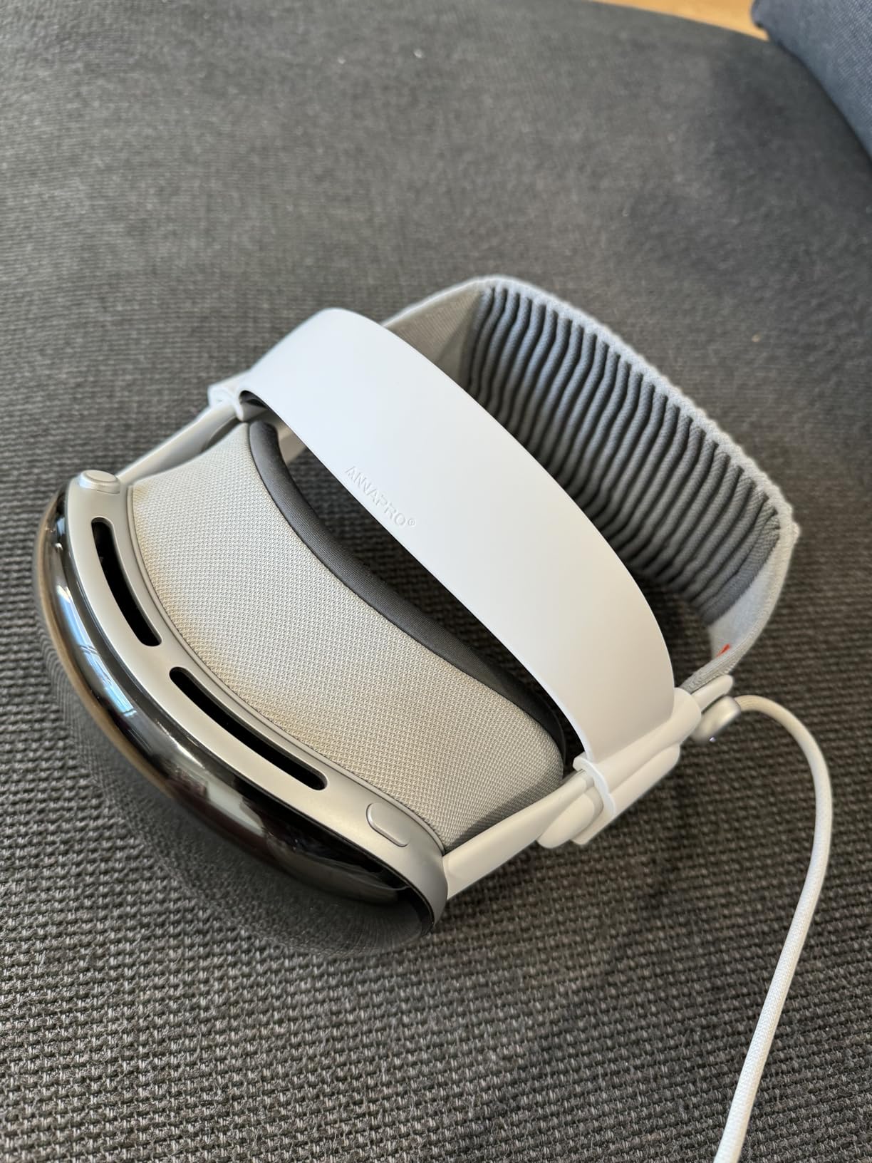 ANNAPRO Head Strap for Apple Vision Pro 2, Pressure-Reducing Comfort Head Strap Compatible with Vision Pro Accessories, Enhance Comfort, Suitable for Different Head Shapes customer photo 2