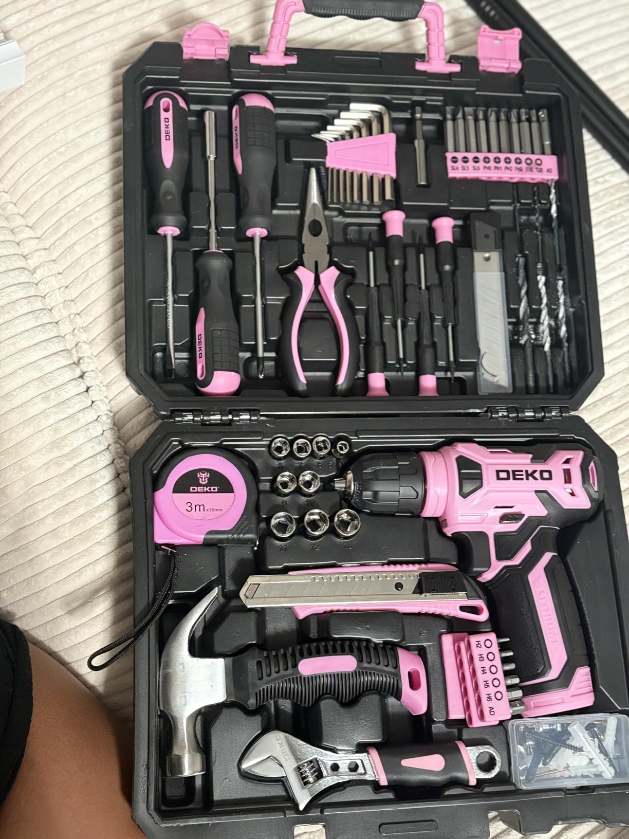 DEKOPRO Tool Set: Tool Kit with 8V Cordless Drill,Tool Box with Drill,Hand Drill Set for Men & Women,Home Tool Kits for House Repair,Handyman,DIY 126 Piece customer photo 1