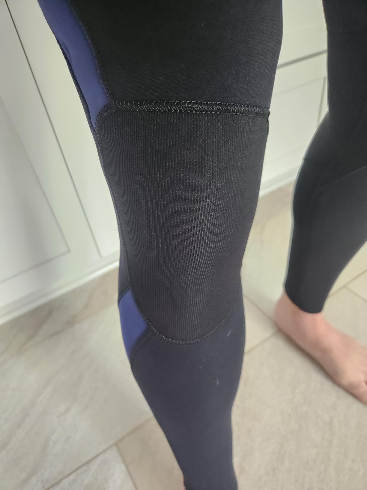 Wetsuit, 5/4mm Upgrade CR Neoprene Wetsuits for Men and Women, Ideal Thermal Wet Suit in Cold Water customer photo 2