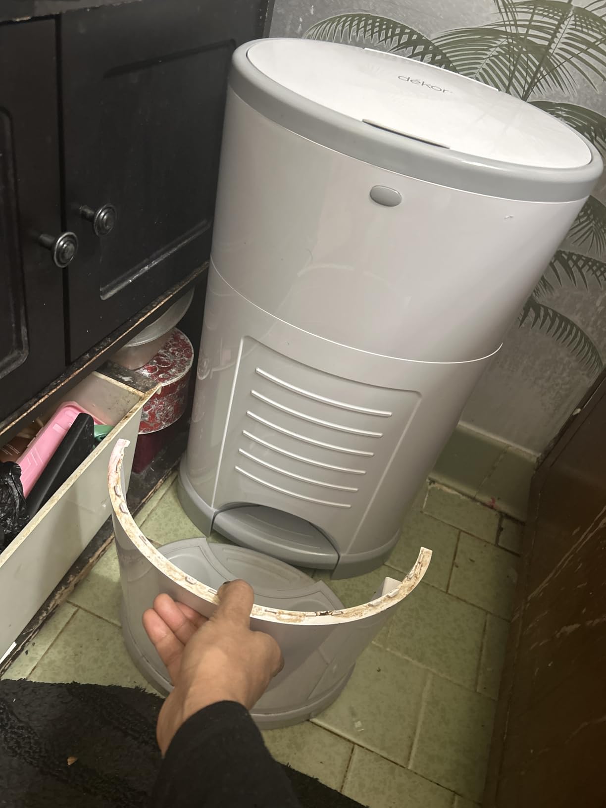 Diaper Dekor EKO Classic Diaper Pail, White | ONLY Eco-Friendly Diaper Pail Made with 70% Recycled Materials | Hands-Free: Step-Drop-Done | Cost-Effective Refill System customer photo 2