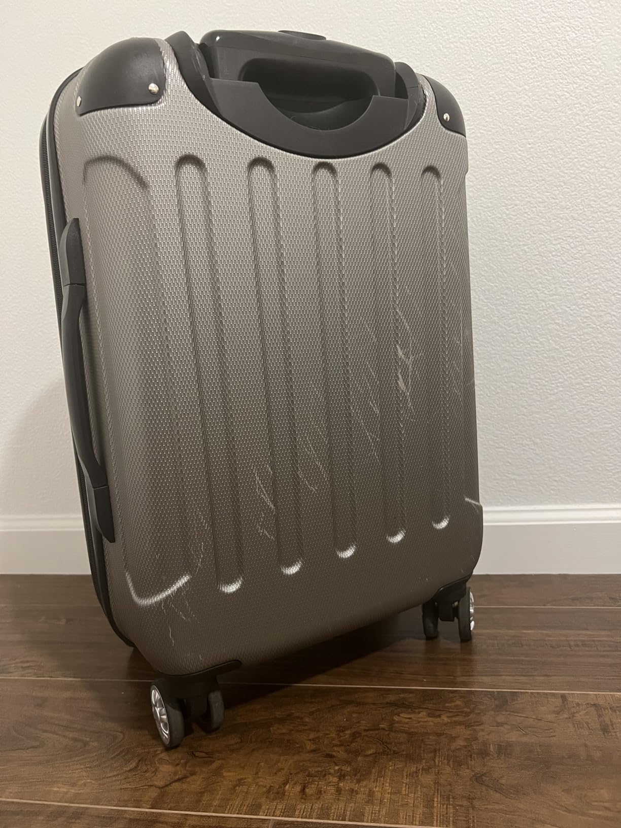 Rockland London Hardside Expandable Spinner Wheel Luggage, Blue, Checked-Large 28-Inch customer photo 2