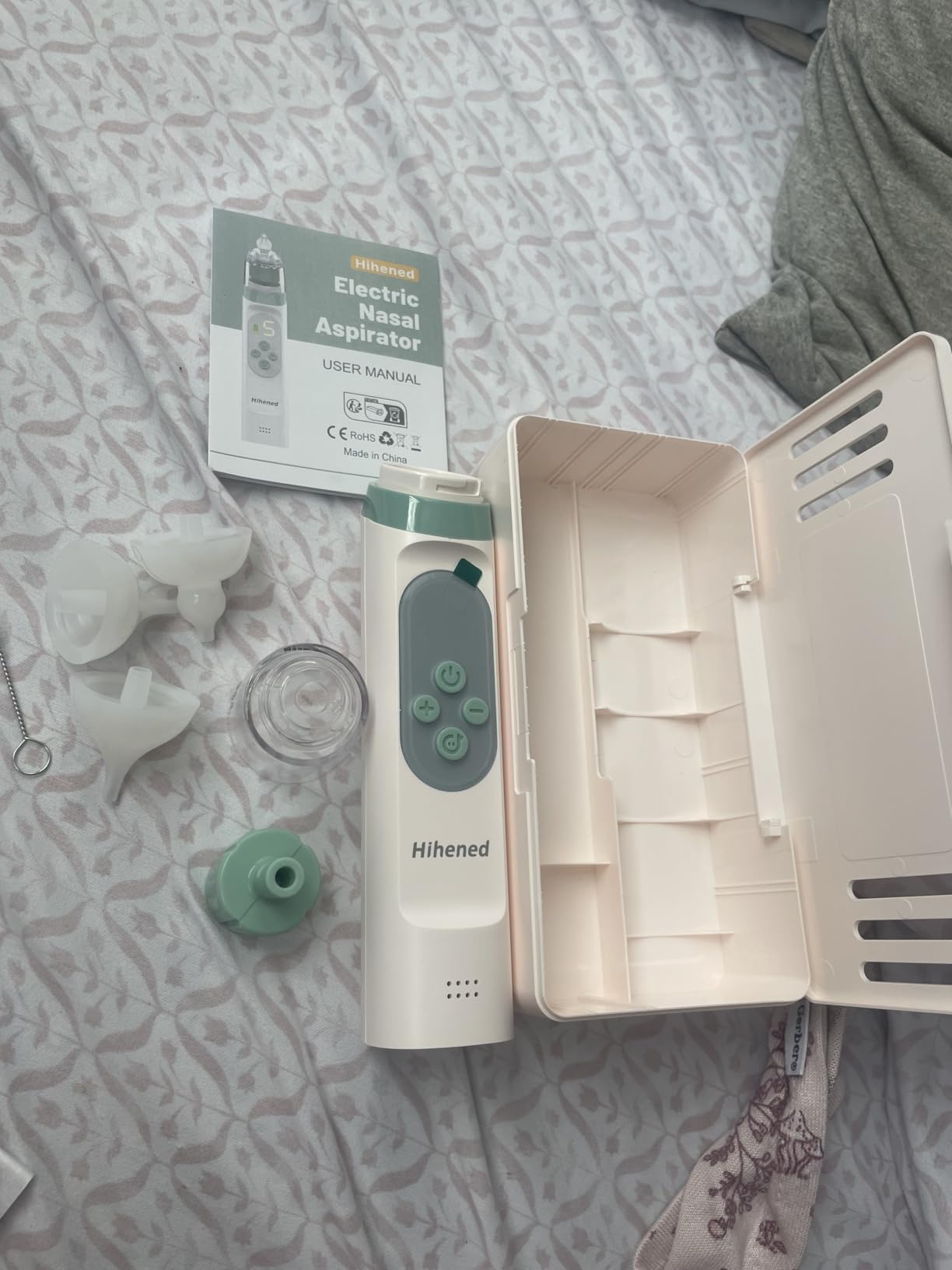 Electric Nasal Aspirator for Baby, Nose Aspirator for Toddlers, Waterproof Baby Nose Sucker, Nose Cleaner with 3 Silicone Tips, Adjustable Suction Level, Music and Light Soothing Function,Green customer photo 2