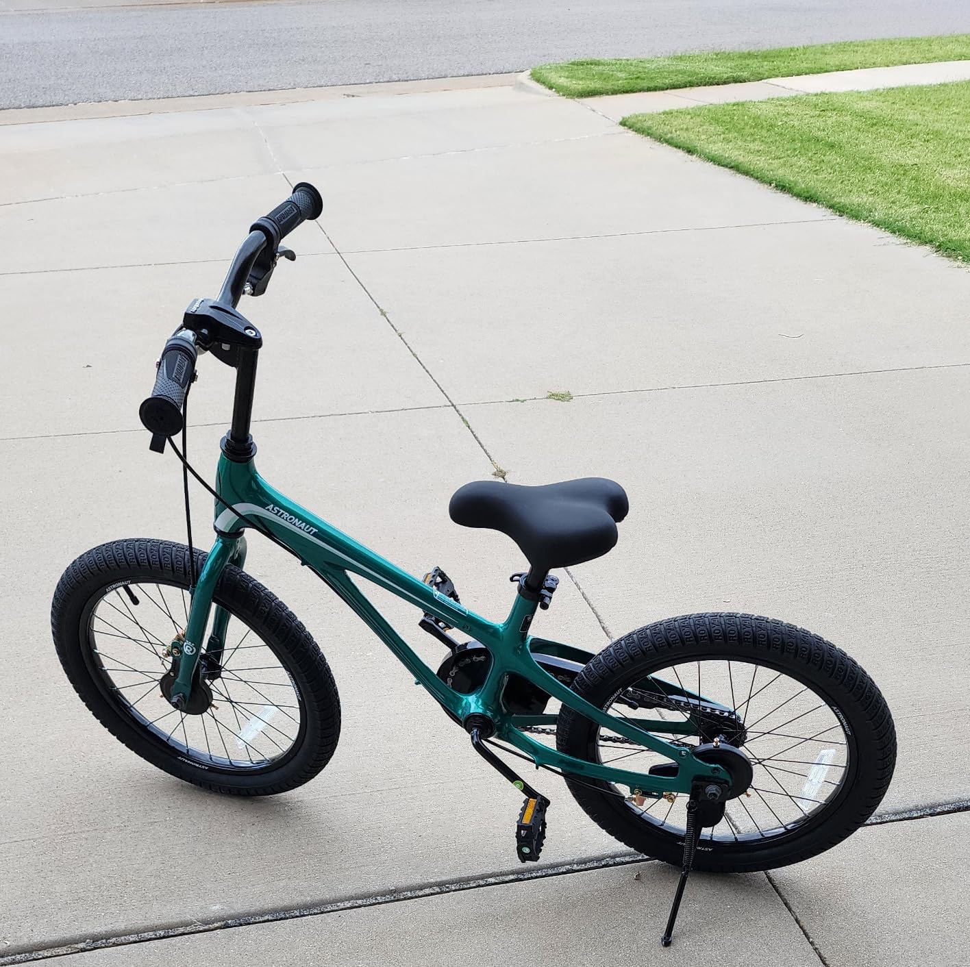 RoyalBaby Kids Bike Lightweight Magnesium Alloy, 14 16 18 Inch Children's Bicycle for Boys Girls Ages 3-9 customer photo 2