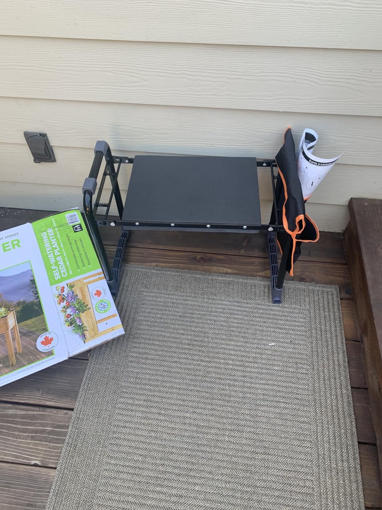 Garden Kneeler and Seat, Wider and Thicker Kneeling Pad Heavy Duty Gardening Stool with Gardening Tool Pouch and Bag customer photo 1