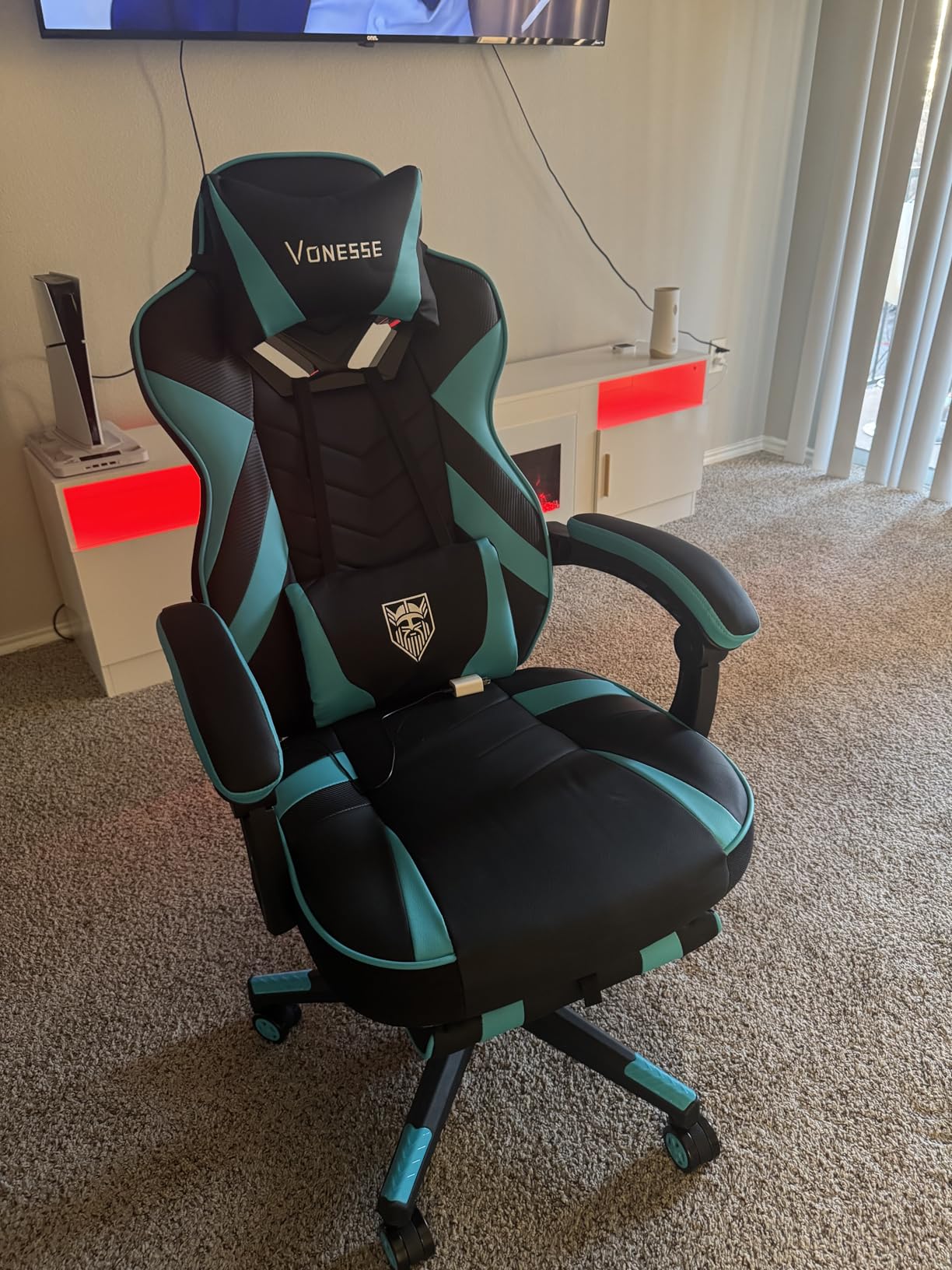 Vonesse Gaming Chair, Big and Tall Office Chair with Footrest and Massage, Gaming Chairs for Adults with Lumbar Support, Ergonomic High Back Computer Desk Chair with Pocket Spring Cushion (Black) customer photo 2