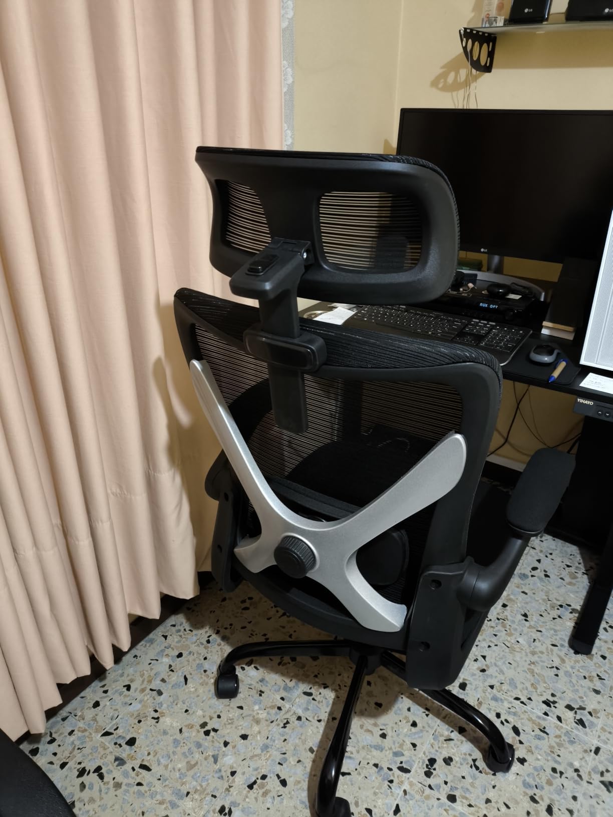 Ergonomic Office Chair - X-Shaped Computer Desk Chair Comfy, Gaming Chair, Office Chair with Lumbar Support, Mesh Office Chairs with Headrests, Desk Chair for Long Hours customer photo 2