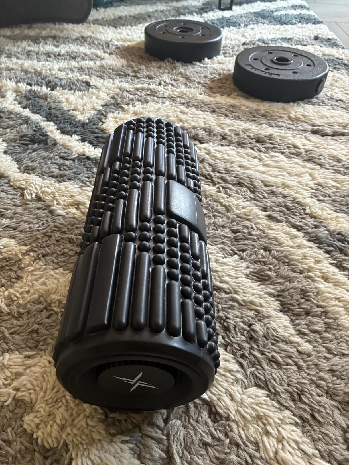 VibePro Flow Vibrating Foam Roller - 5-Mode Vibrating Massage Roller for Muscles Deep Tissue, Recovery, & Pain Relief - High-Intensity Electric Foam Roller customer photo 1
