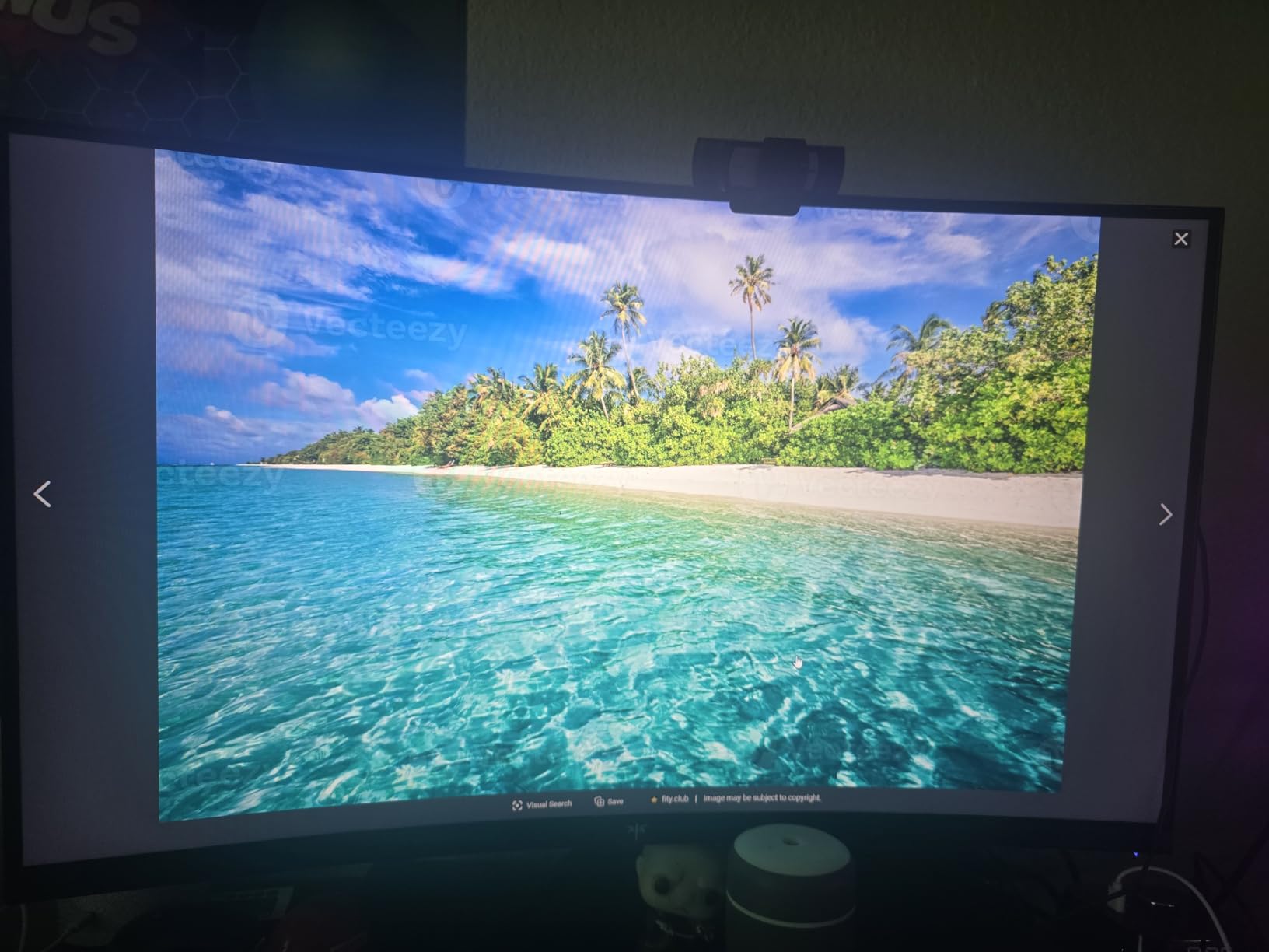 KTC 32 Inch 240Hz Curved Gaming Monitor, 2K 1440P Computer PC Monitor with 1000R 1ms Frameless, Adaptive Sync,122% sRGB customer photo 2