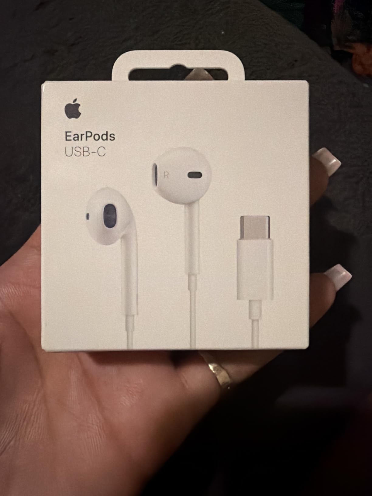 Apple EarPods Headphones with USB-C Plug, Wired Ear Buds with Built-in Remote to Control Music, Phone Calls, and Volume customer photo 1