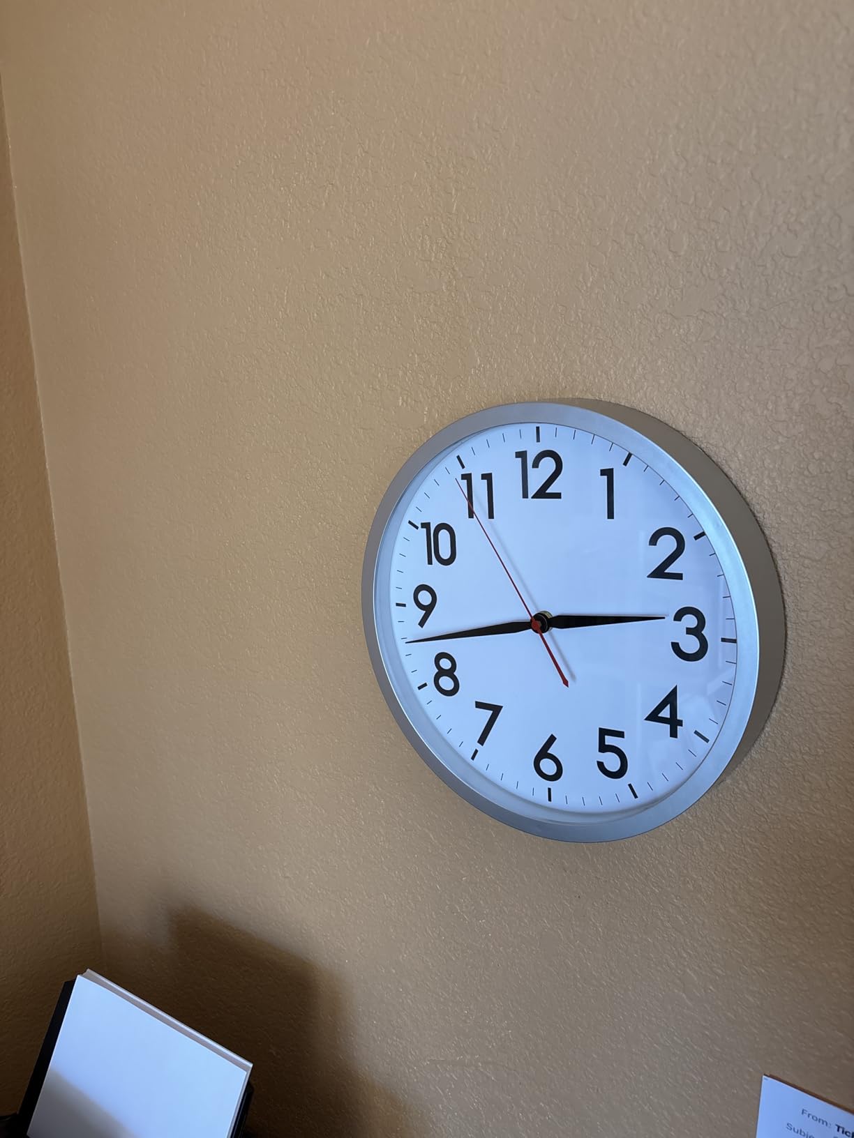 AKCISOT Atomic 10 Inch Wall Clock Analog Clocks for Indoor Kitchen, Battery Operated Clock for Bedroom Office Classroom Living Room(Black) customer photo 1
