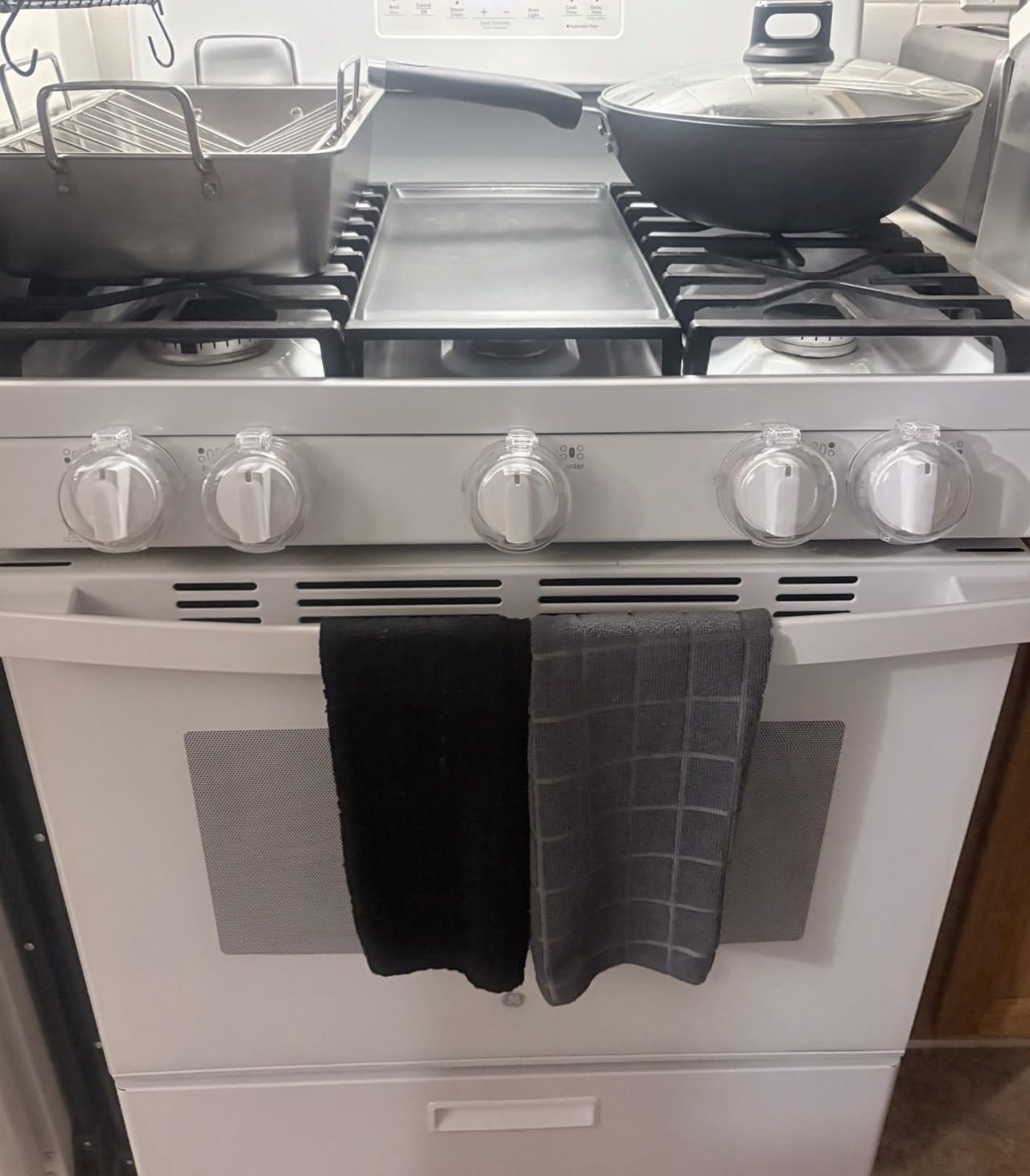 Stove Knob Safety Covers, for Knob Diameter Less Than 2.4