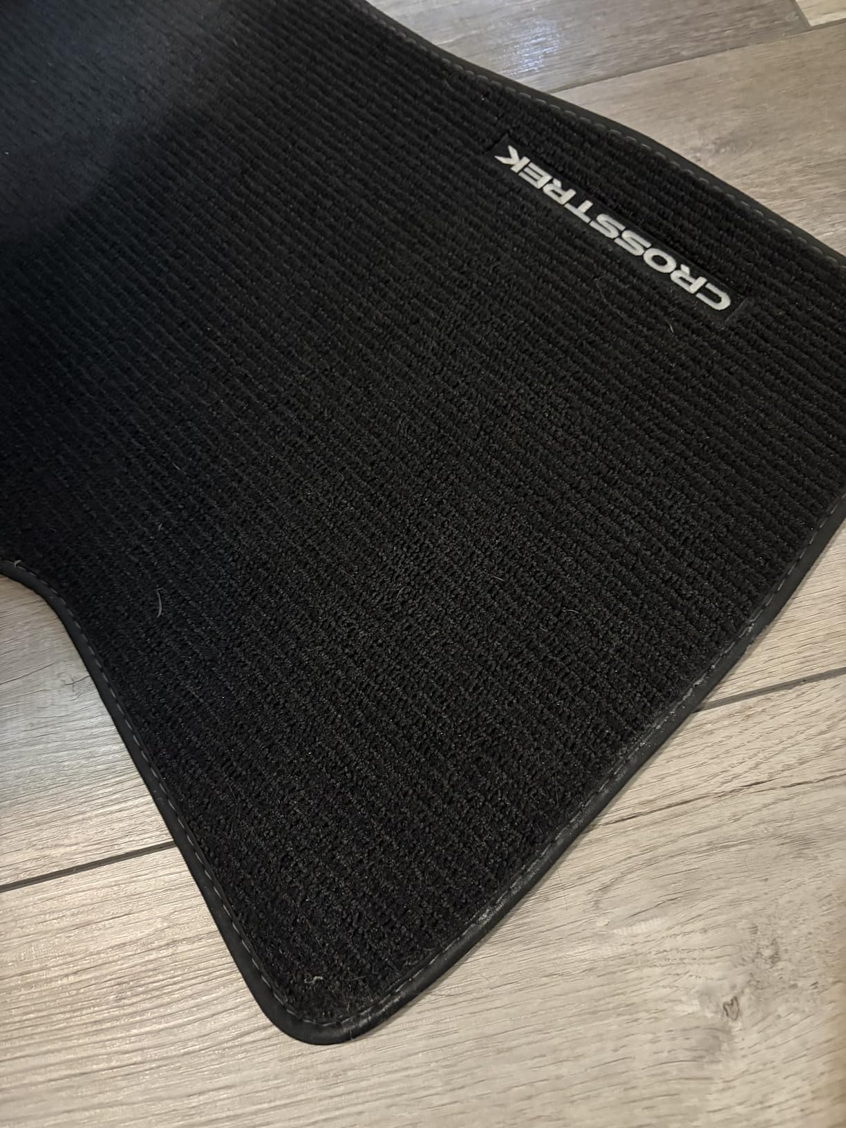 Shark StainStriker HairPro Portable Carpet, Upholstery and Area Rug Cleaner with Pet Mess and Hair Tools, Self Cleaning, Perfect for Car Interiors, PX251 customer photo 1