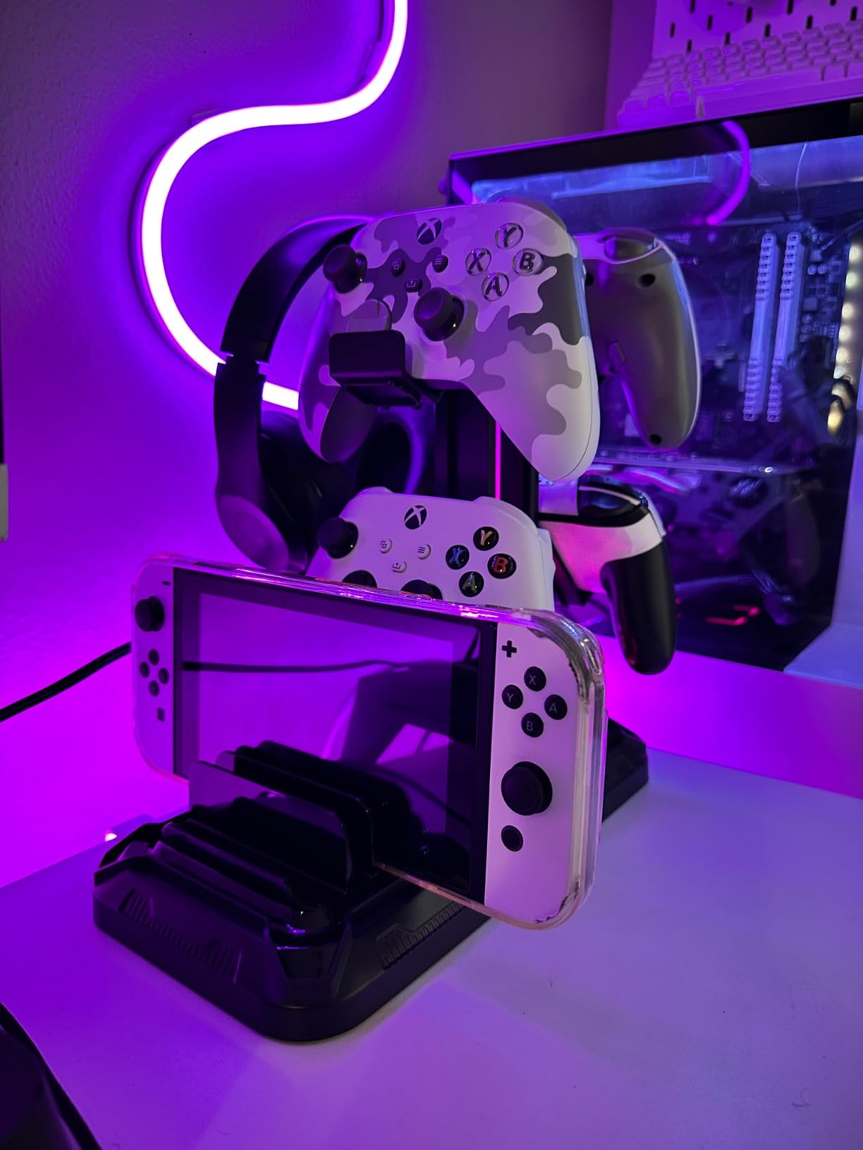 KDD Headset Stand with Charging Station - Detachable Controller Holder with 9 Light Modes - Rotatable Headphone Hanger with USB A&C Charger Ports customer photo 2