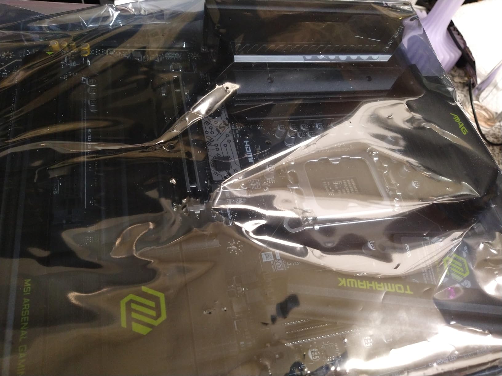 MAG Z890 Tomahawk WiFi Gaming Motherboard (Supports Core Ultra Series 2 Intel Processors, LGA 1851, DDR5, PCIe 5.0, M.2, SATA, 5Gbps LAN, USB Type-C, Wi-Fi 7, Bluetooth 5.4, Thunderbolt 4, ATX) customer photo 1