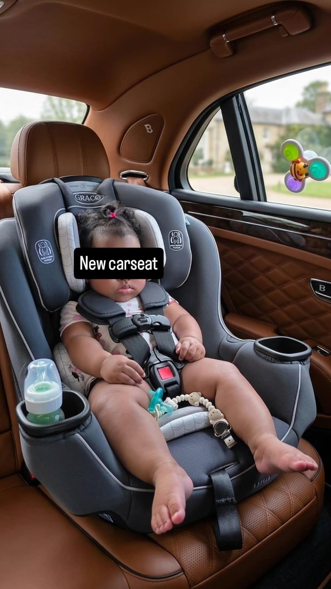 Graco Extend2Fit Convertible Baby Car Seat, Rear and Forward Facing, Adjustable Extension Panel for Extra Legroom, Kenzie customer photo 1