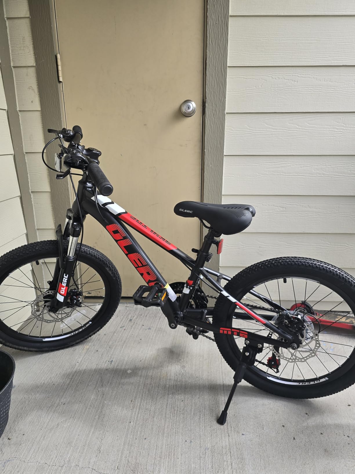 Glerc 20 24 Inch Kids Bike, Kids Mountain Bike for Boys and Girls Ages 6-15, 21-Speed Skyline Bicycle with Front Suspension and Disc Brakes, Multiple Colors customer photo 1