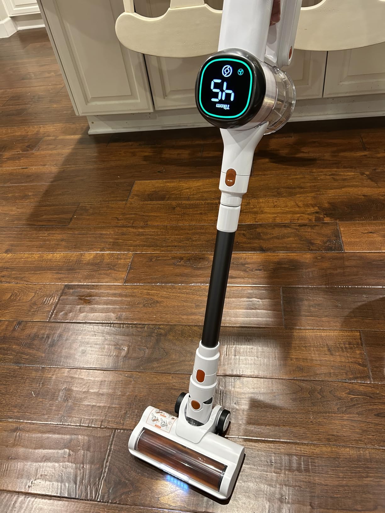 Tikom V500 Cordless Vacuum Cleaner for Home, 40000Pa/450W Stick Vacuum with LED Touch Screen, Charging Wall Dock, Anti-Tangle, Lightweight Handheld Vacuum for Pet Hair, Hard Floor, Carpet customer photo 1