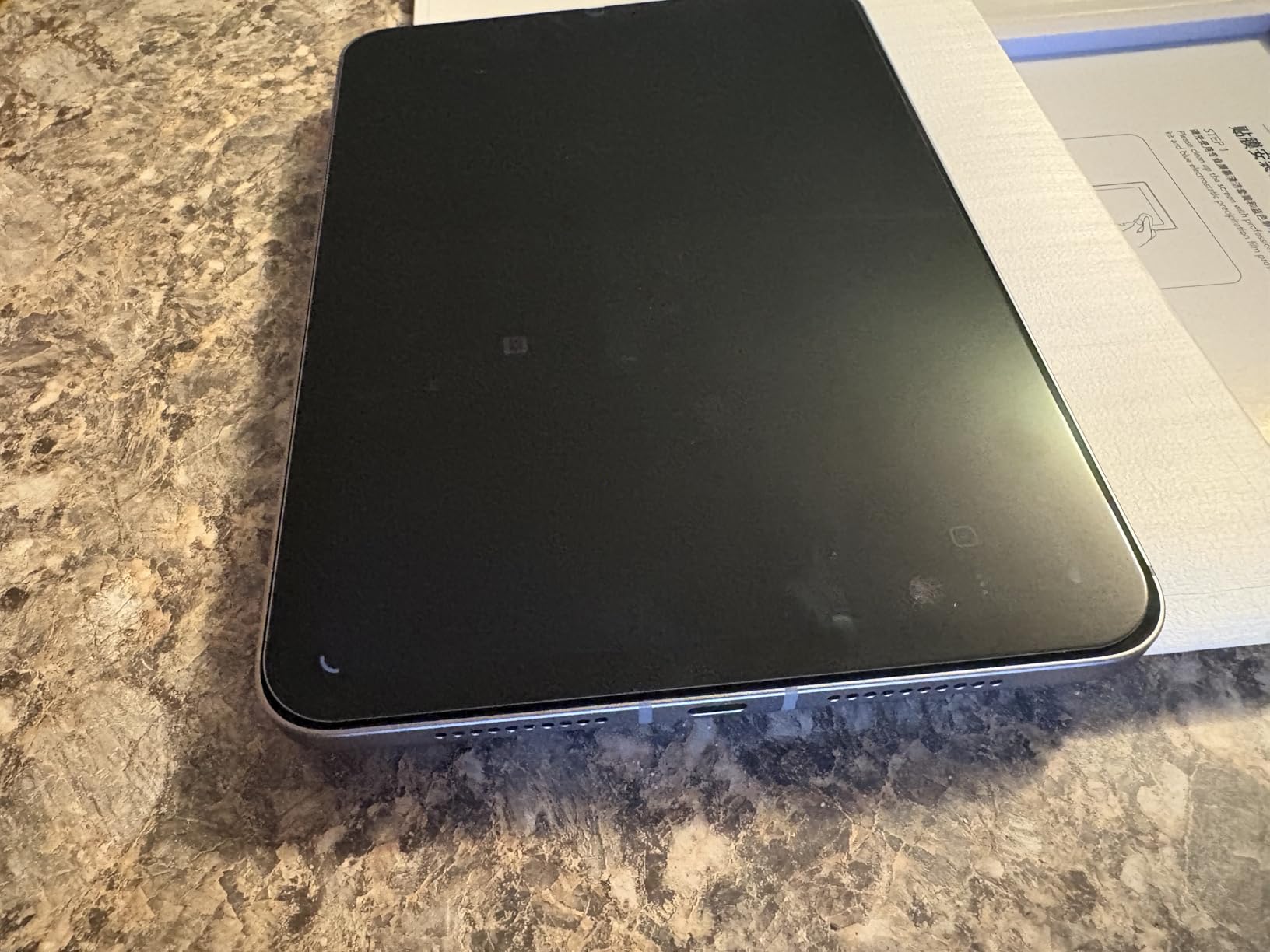 iPad mini (A17 Pro): Apple Intelligence, 8.3-inch Liquid Retina Display, 256GB, Wi-Fi 6E + 5G Cellular, 12MP Front/12MP Back Camera, Touch ID, All-Day Battery Life - Space Gray customer photo 2
