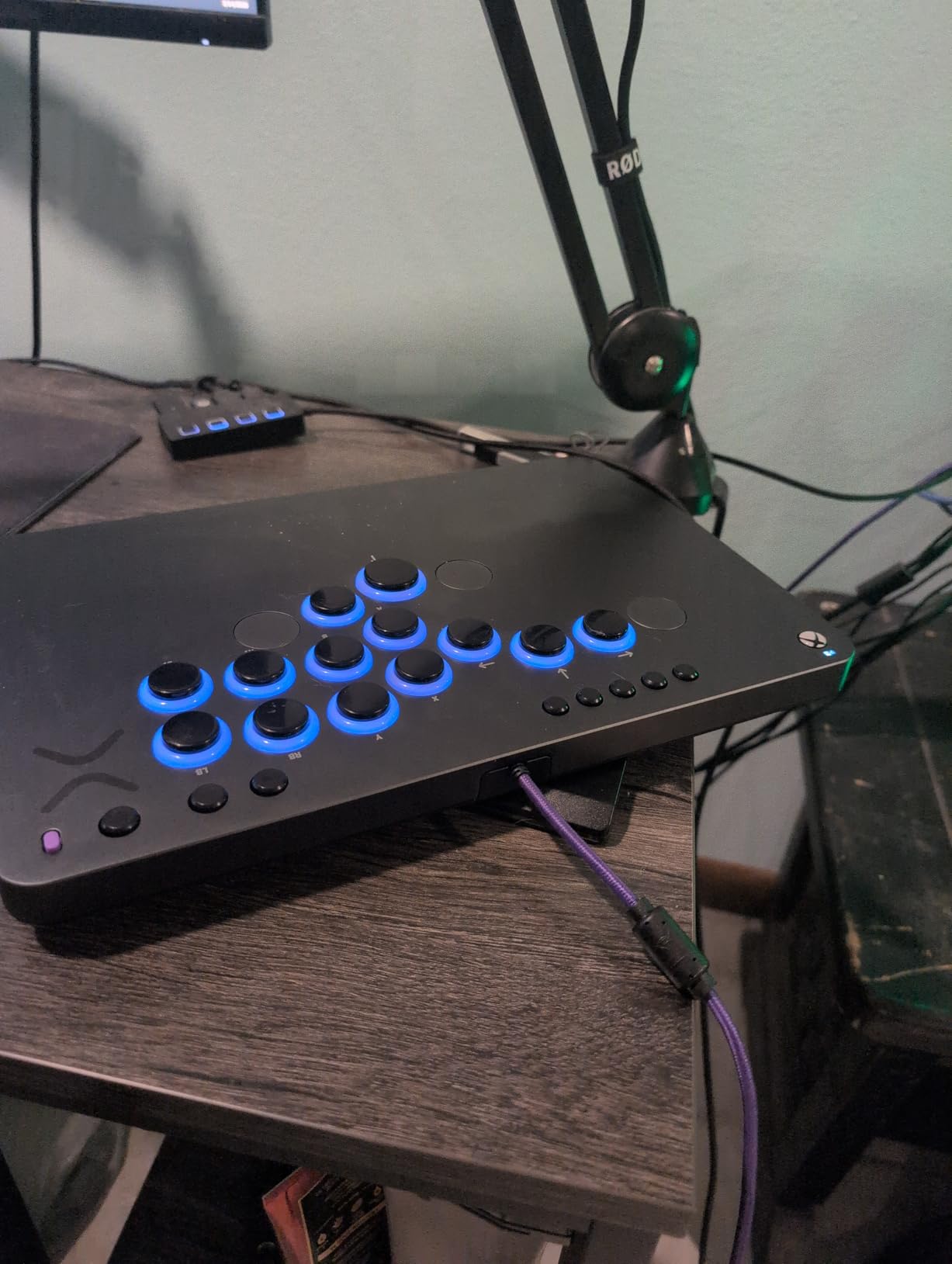 Turtle Beach Victrix Pro KO Leverless All Button Fight Stick, Officially Licensed for Xbox Series X|S, Xbox One, Windows 10/11 PC customer photo 1