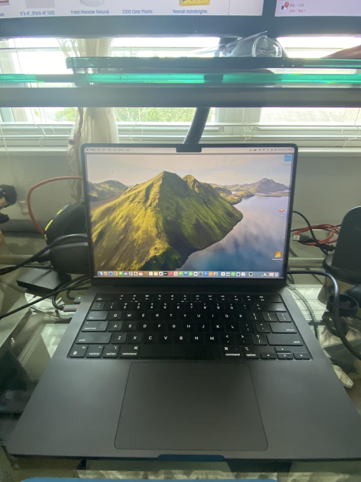 Apple 2024 MacBook Pro Laptop with M4 Pro, 12-core CPU, 16-core GPU: 14.2-inch Liquid Retina XDR Display, 24GB Unified Memory, 512GB SSD customer photo 1