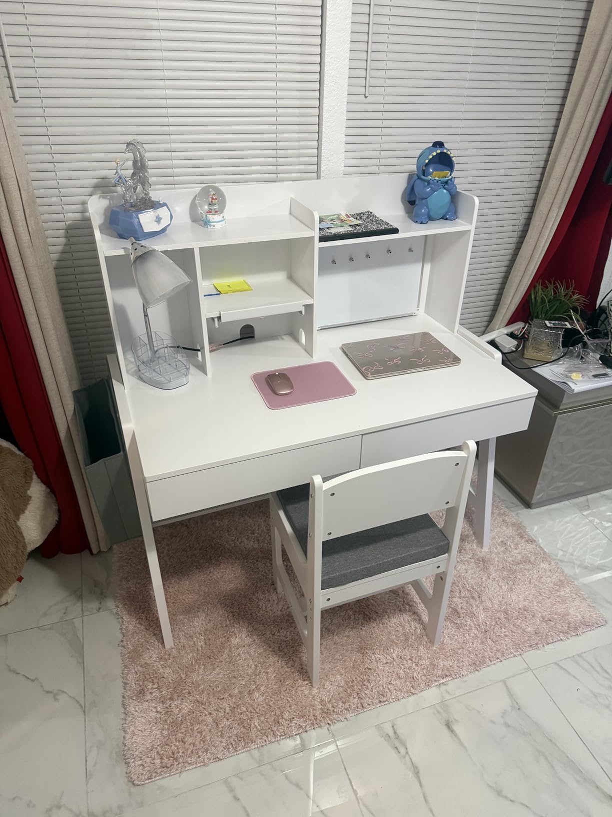 GDLF Kids Study Desk and Chair Set, Adjustable Children Study Table with Chair, Kids Wooden Desk with Hutch, Drawers, Book Stand, Whiteboard and Fabric Storage Bag for 5-12 Years Old customer photo 1