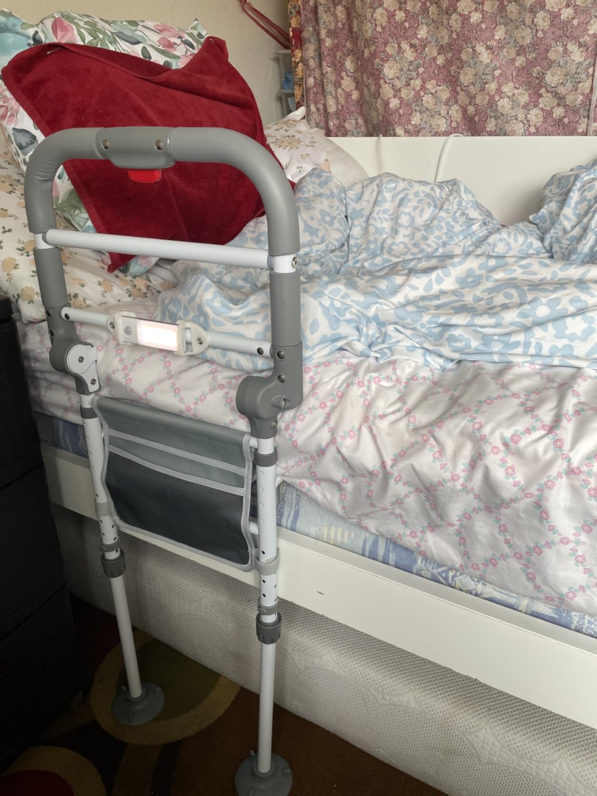 ONTHEWEI Bed Rails for Elderly Adults Safety Foldable Bed Assist Rail with Adjustable Height, Non-Slip Handle, Motion Sensor Light & Storage Pouch, Fits King Queen Full Twin Beds, Supports 350 LBS customer photo 1