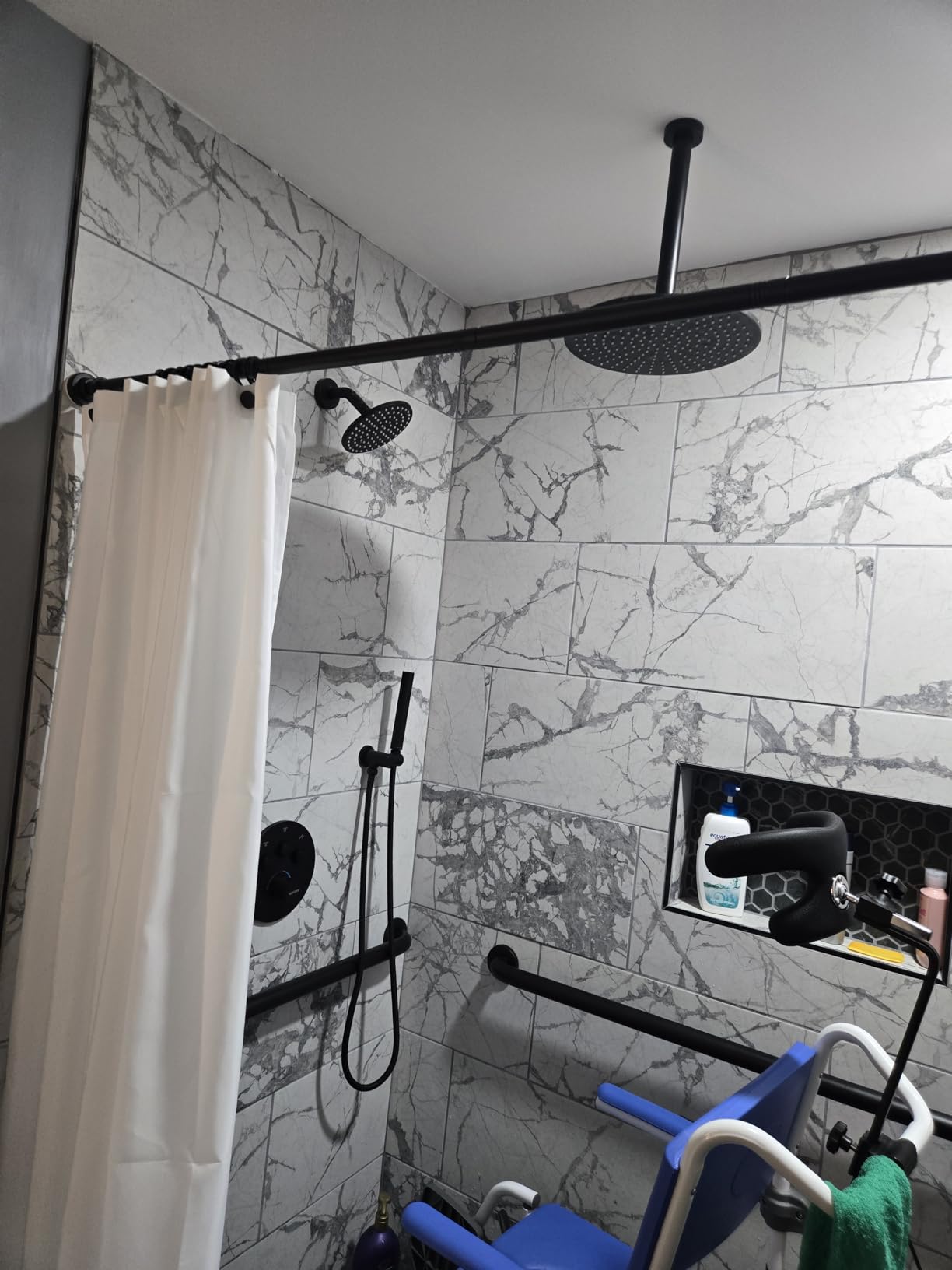 TEECK Shower Curtain Rod, 32-80 inch Adjustable Spring Tension Curtain Rod, Never Rust Anti-Slip Shower Curtain Rod for Bathroom, No Drilling, Never Collapse, Easy to Use, Silver customer photo 2