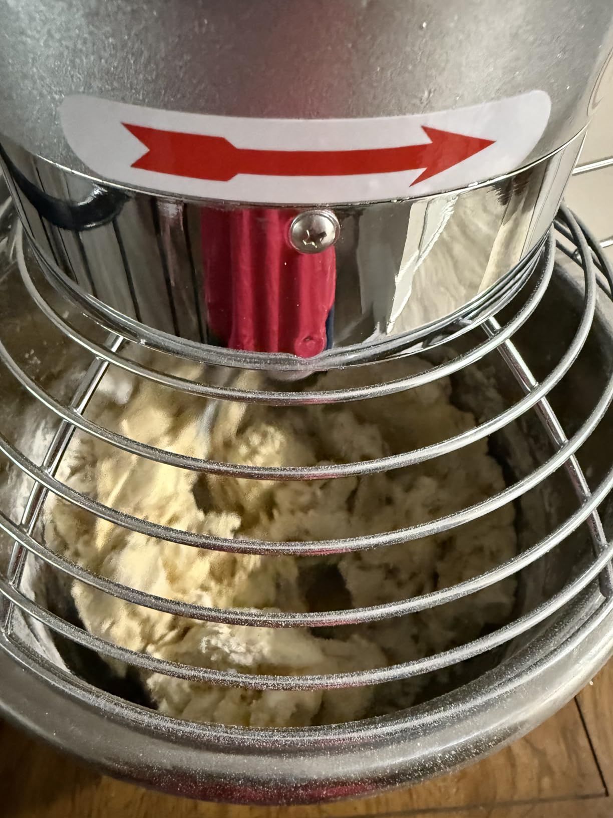 LEEVOT Commercial Food Mixer 15 Qt with 3-Speed Adjustment, 600W Commercial Mixer with Timer, Heavy Duty, Commercial Dough Mixer with Stainless Steel Bowl, Suitable for Bakeries and Pizzerias customer photo 1