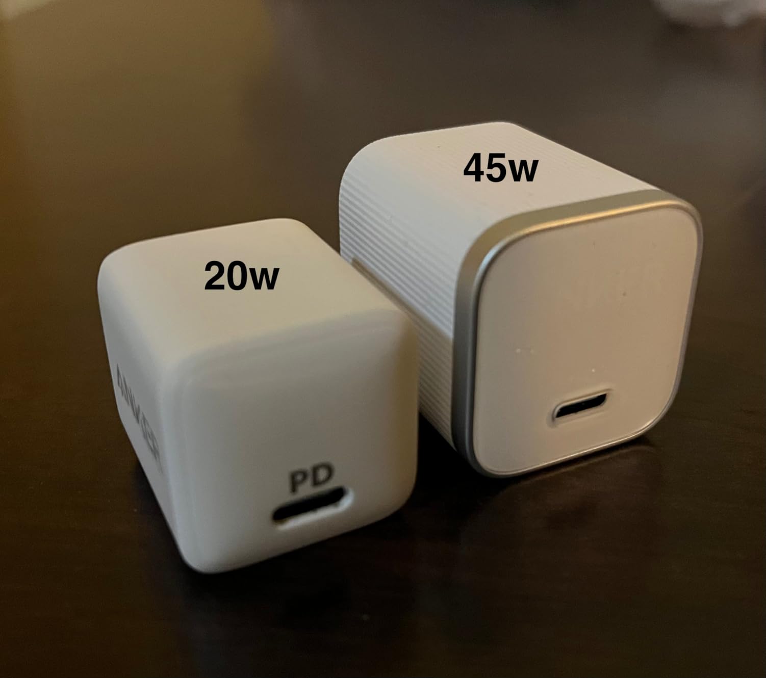 Anker Nano Charger, 45W Fast Charging, Compact and Foldable Plug USB C Charger Block for iPhone 17 Series, MacBook, Pixel 9, iPad, Samsung Galaxy S25 Ultra / S24 Series (6 ft Cable Included) customer photo 1