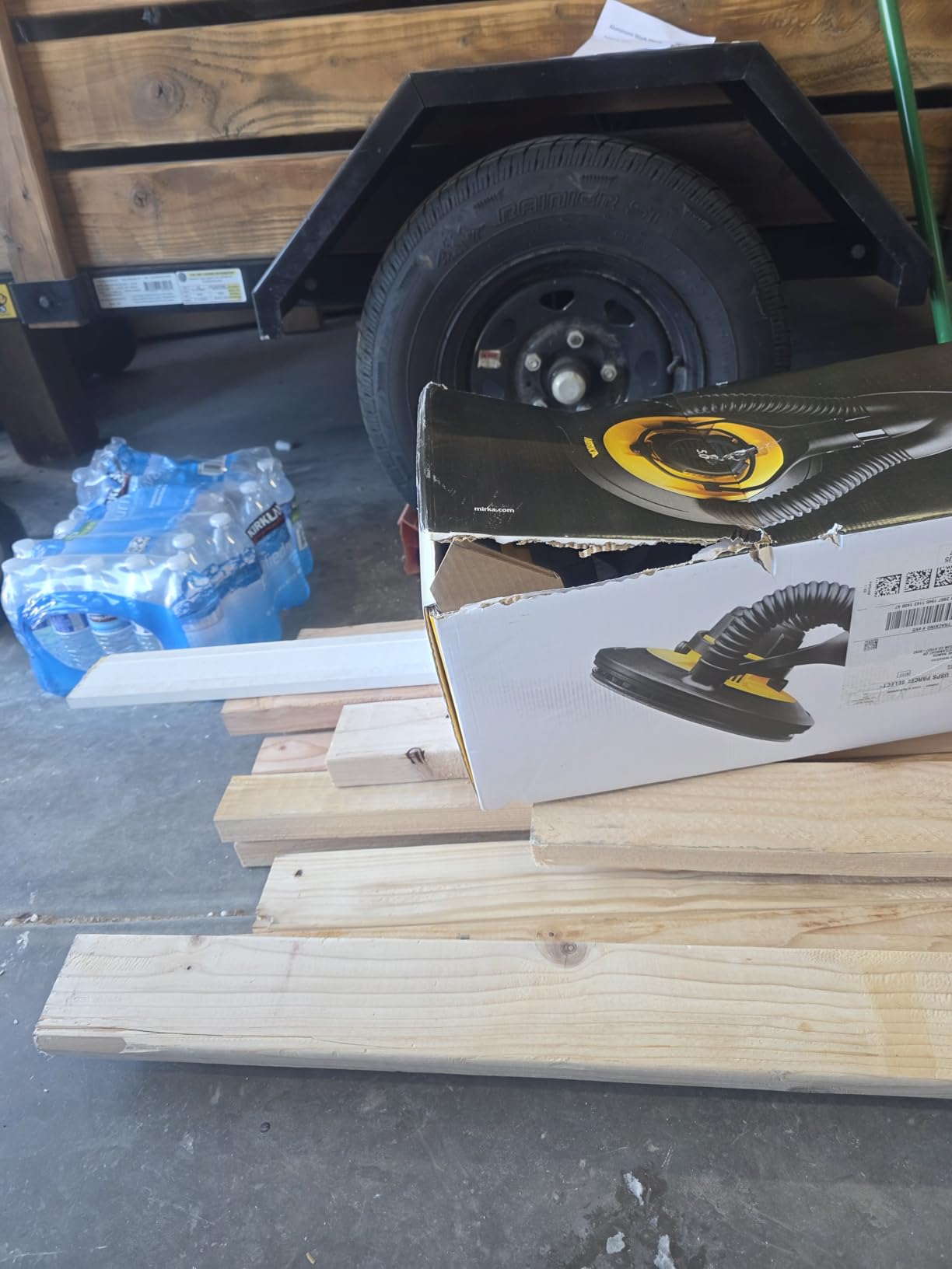 Mirka LEROS Electric Vacuum Drywall Sander Pole - Ergonomic Lightweight 7.1 lb Tool with 9