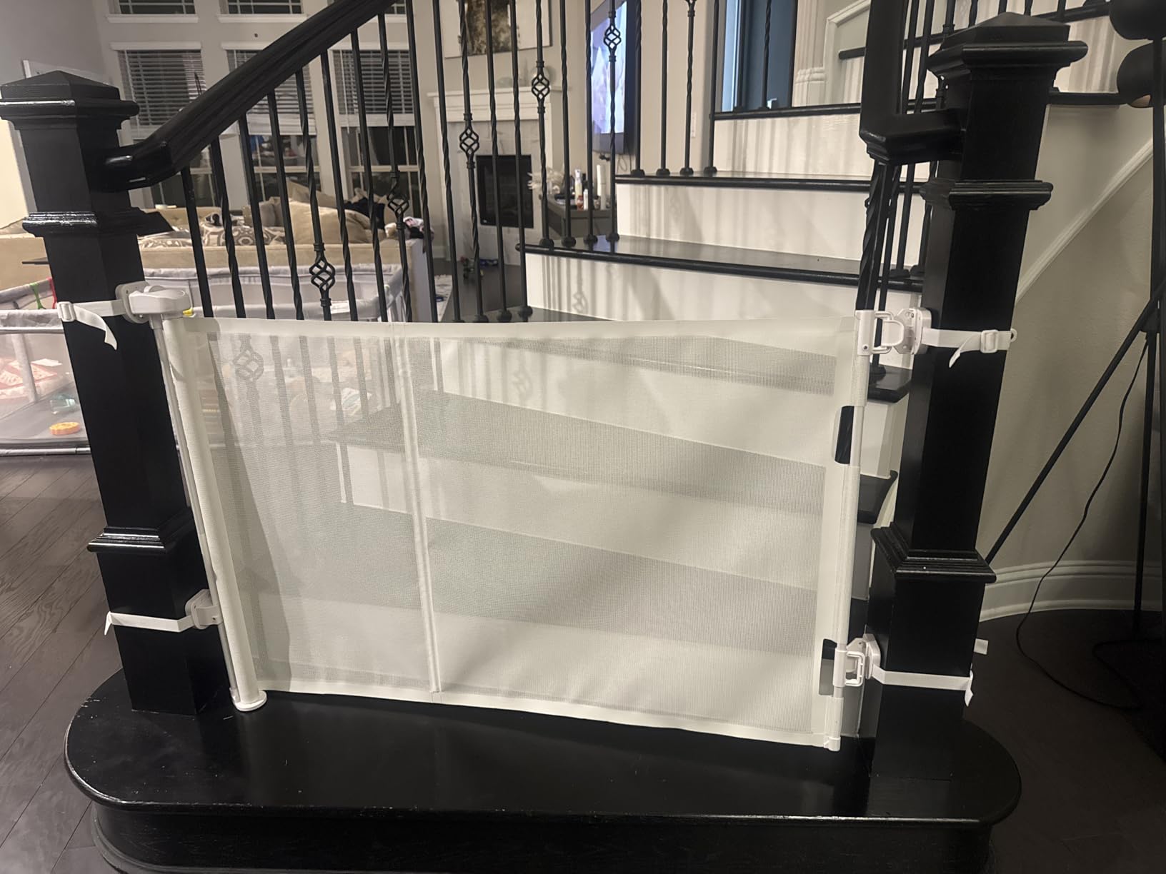 Upgraded Retractable Baby Gates for Stairs & Banister, Mesh Dog Gate Indoor, Extends to 55