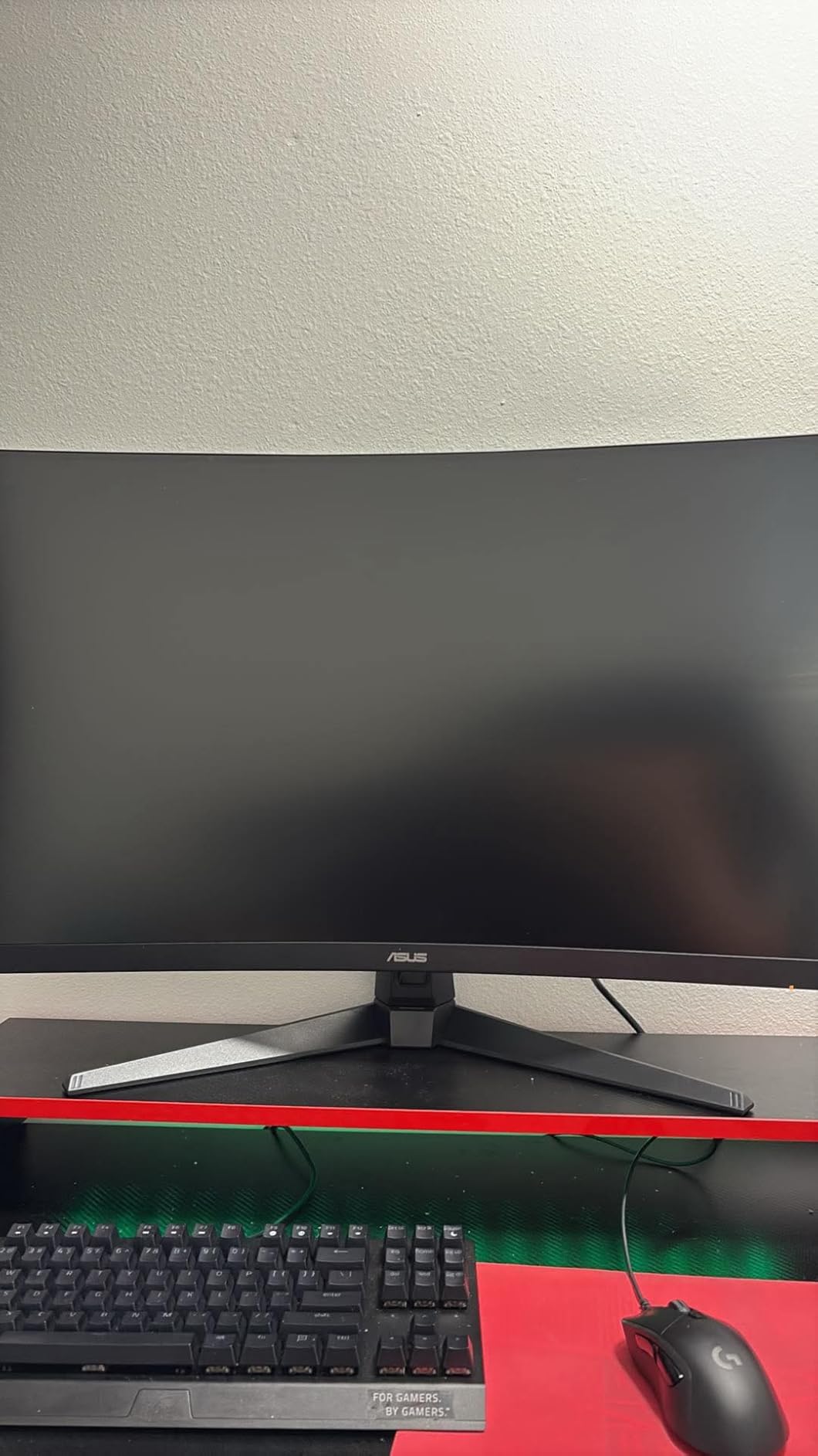 ASUS TUF Gaming 31.5