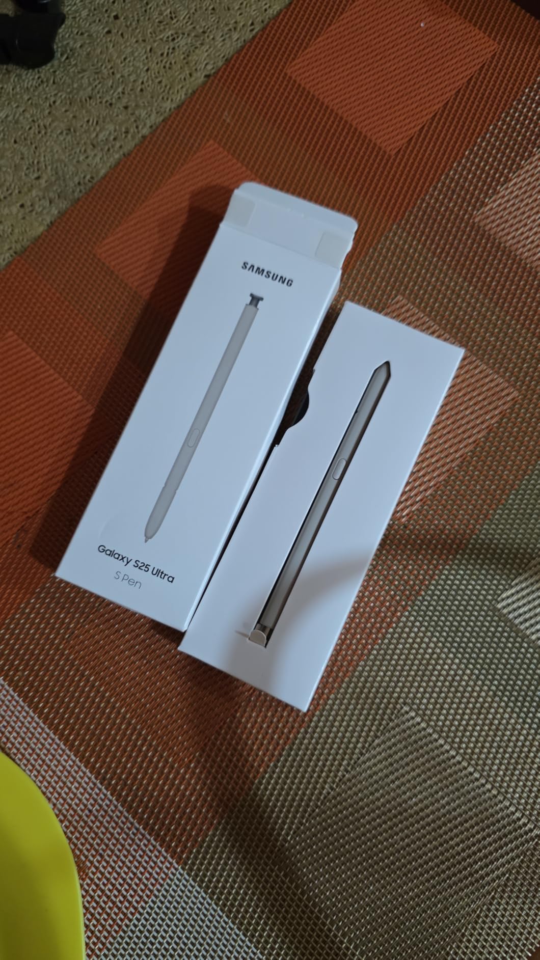 Samsung Galaxy S25 Ultra S Pen, Ergonomic Design, Air Command, Touch Stylus, Phone Navigation, US Version, EJ-PS938BBEGUJ, Black customer photo 1