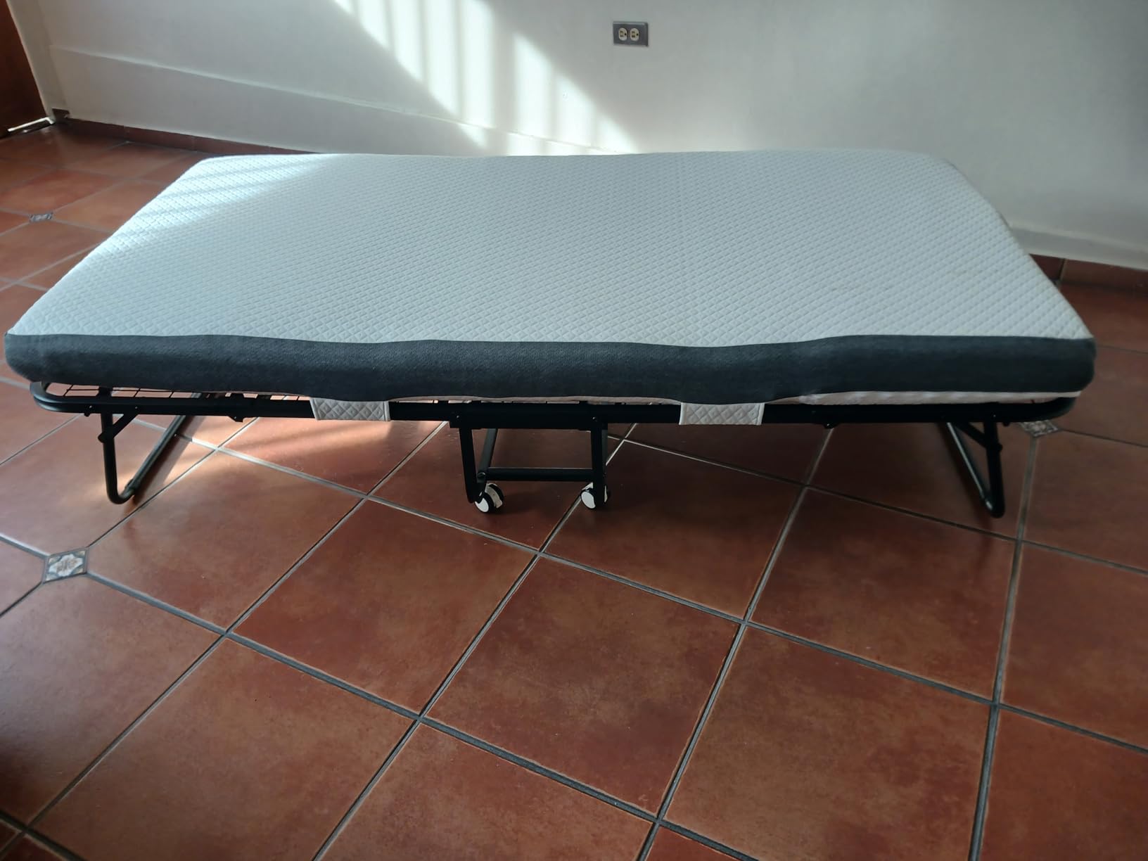 Greenvelly Folding Bed with 5 Inch Mattress, 75