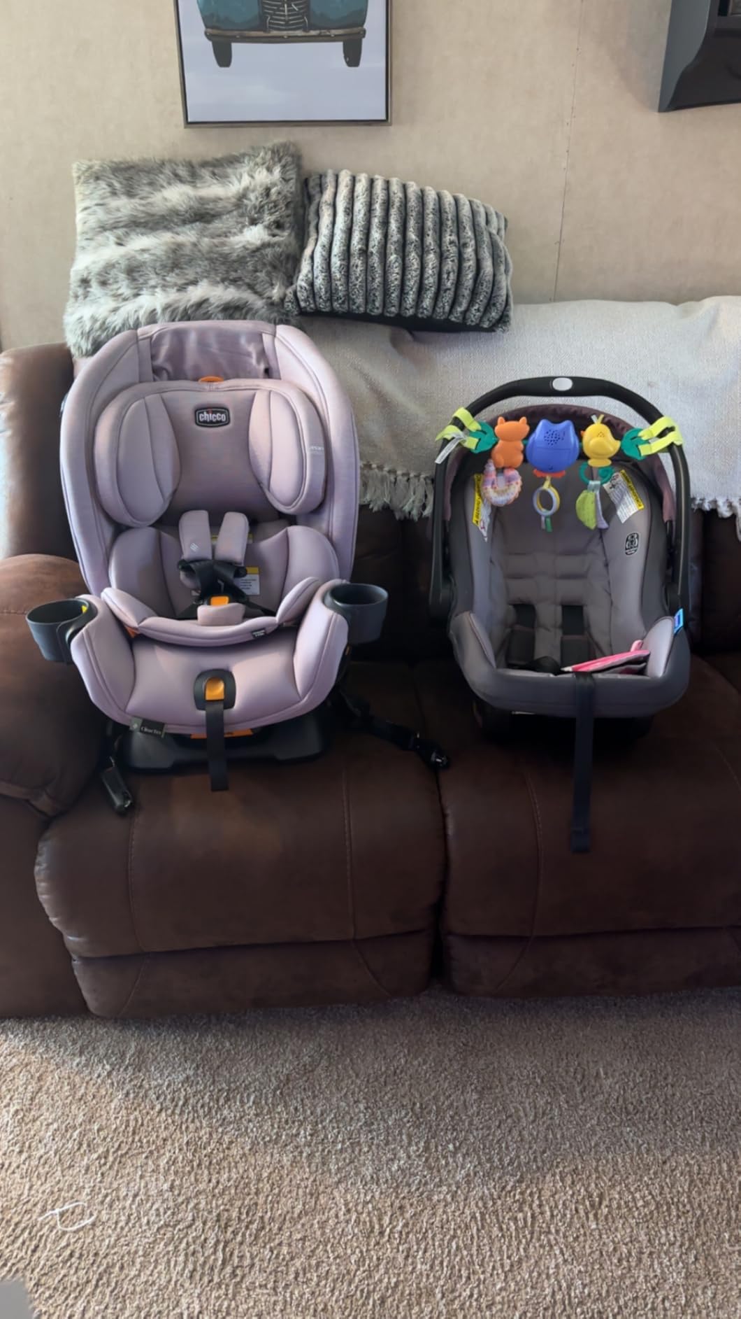 Chicco OneFit LX ClearTex All-in-One Car Seat with LeverLock Installation, Slim Design, Convertible Car Seat, Seat for Infants and Children 5-100 lbs, Ebony/Black customer photo 1