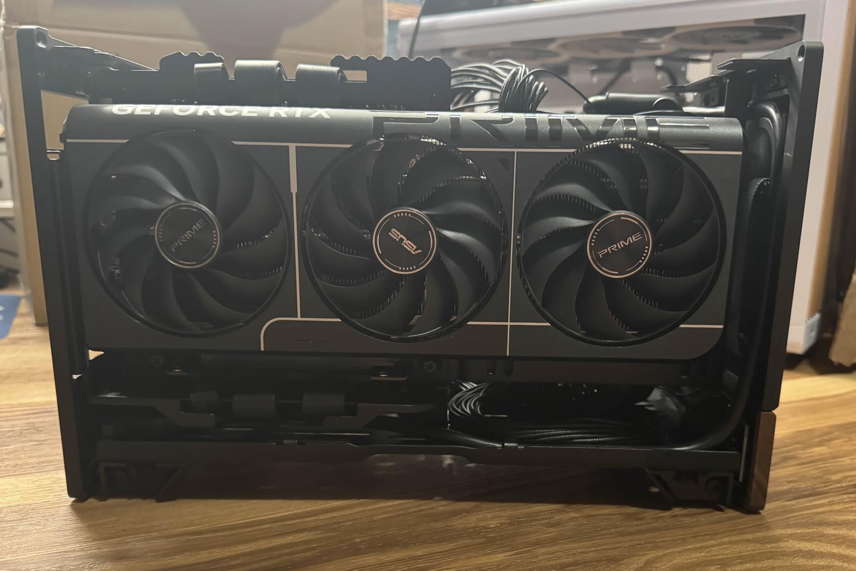 ASUS The SFF-Ready Prime GeForce RTX 5080 OC Edition 16GB GDDR7 Graphics Card (PCIe 5.0, 16GB GDDR7, HDMI/DP 2.1, 2.5-Slot, Axial-tech Fans, Vapor Chamber, Dual BIOS) customer photo 2