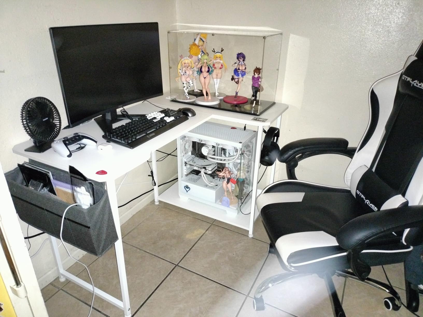 Small Gaming Desk with Power Outlets, 40 Inch L Shaped Desks with Reversible Shelves and Storage Bag, Computer Desk Corner Desk PC Desk for Gaming and Home Office Table, Black customer photo 2