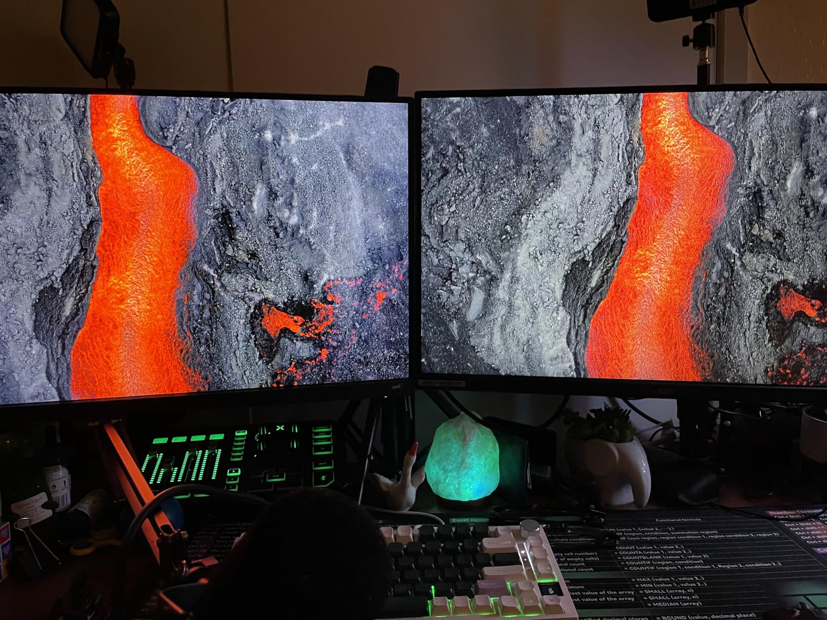 Acer Nitro 27 Inch WQHD 2560 x 1440 ZeroFrame Design IPS Gaming Monitor | AMD FreeSync Premium | Up to 240Hz Refresh | Up to 0.5ms | One Display Port 1.2 and Two HDMI 2.0 Ports | KG271U W3bmiipx customer photo 2