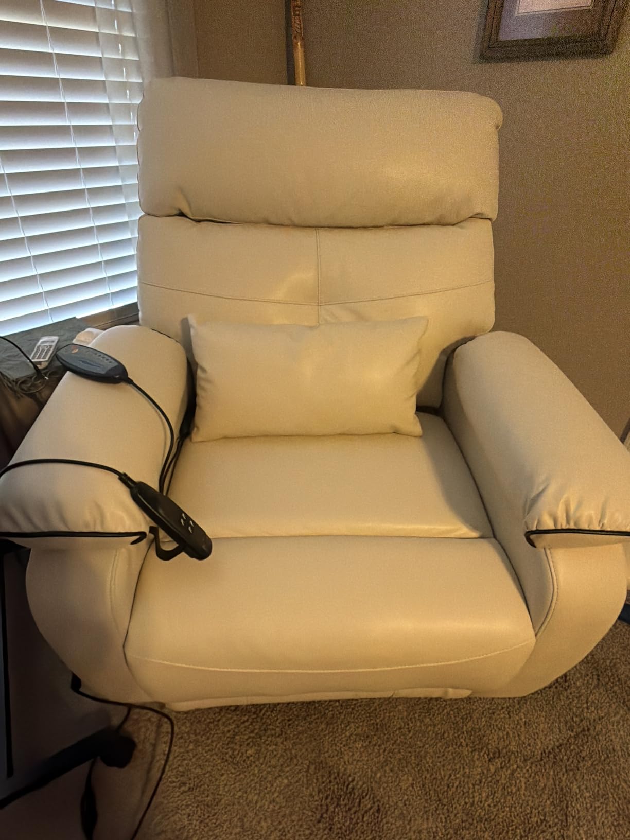 Dual Motor Power Lift Recliner Chair for Adult & Elderly, Infinite Position Lay Flat Lift Chair with Heat & Massage, Cup Holder, Lumbar Pillow, Wireless Charger, USB Ports, Leather (Ochre) customer photo 1
